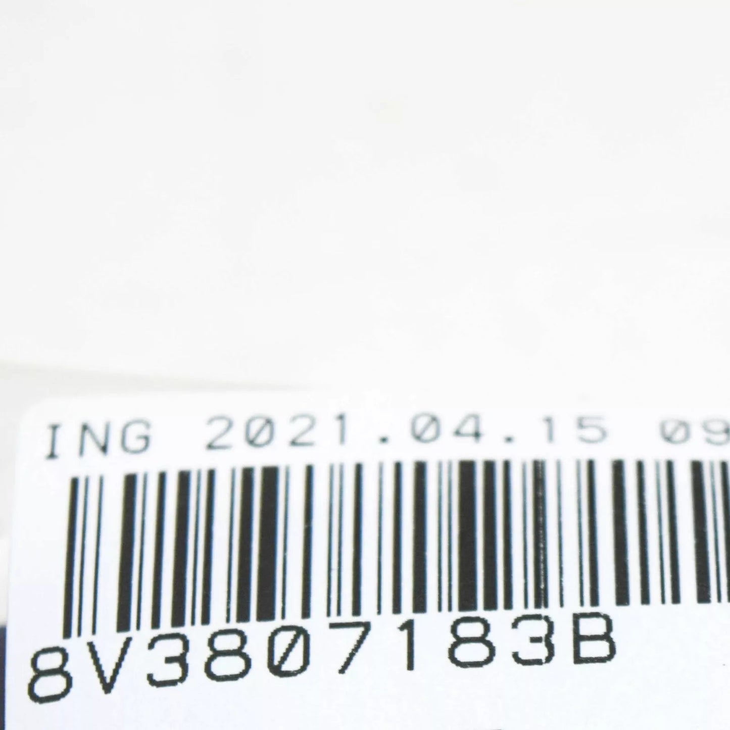 NEW AUDI A3 E-TRON SPORTBACK 8V FRONT LEFT UPPER GRILL SIDE RETAINER 8V3807183B