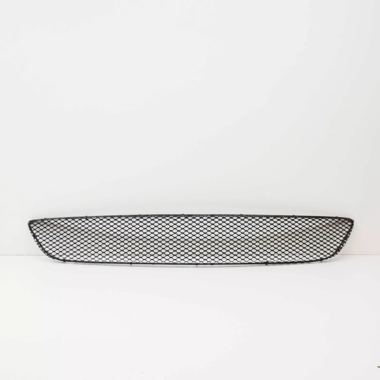 NEW MB E W211 FRONT BUMPER LOWER GRILLE A2118851153