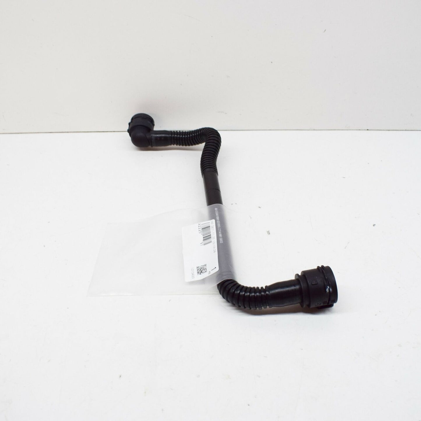 NEW MERCEDES BENZ S W222 COOLANT FILLING HOSE A2225015591 ORIGINAL