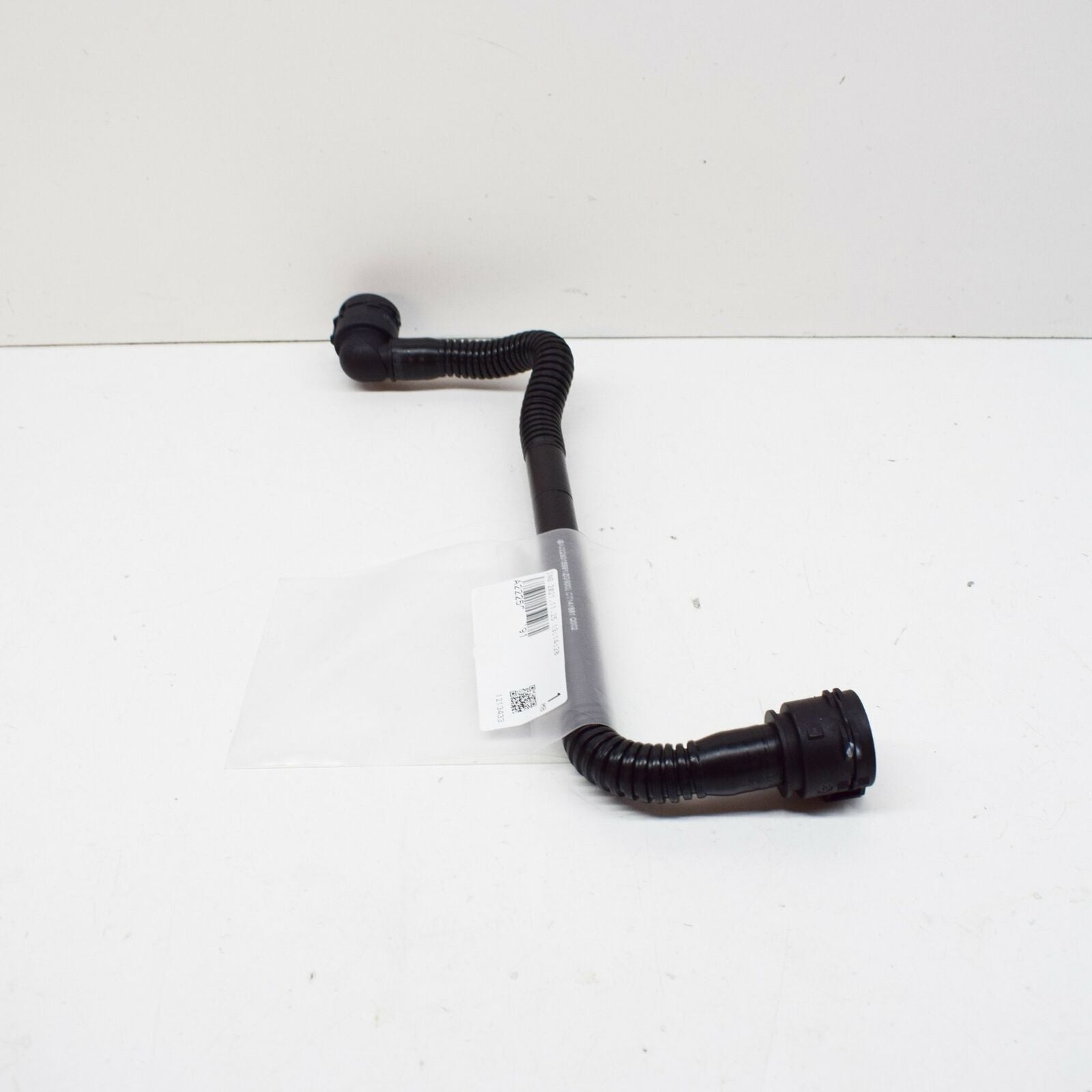 NEW MERCEDES BENZ S W222 COOLANT FILLING HOSE A2225015591 ORIGINAL