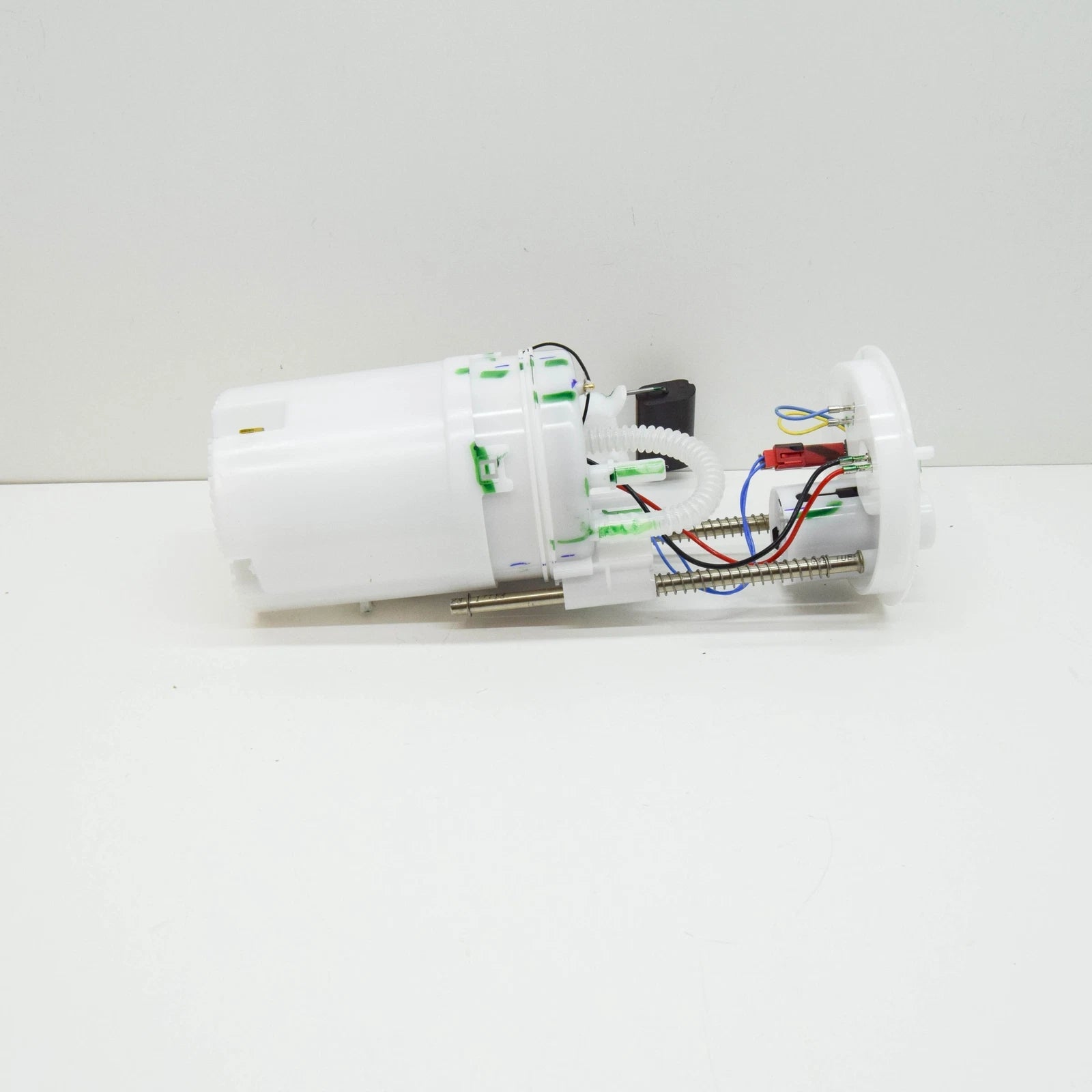 NEW BMW X5 E70 FUEL PUMP 16117207599 7207599 ORIGINAL