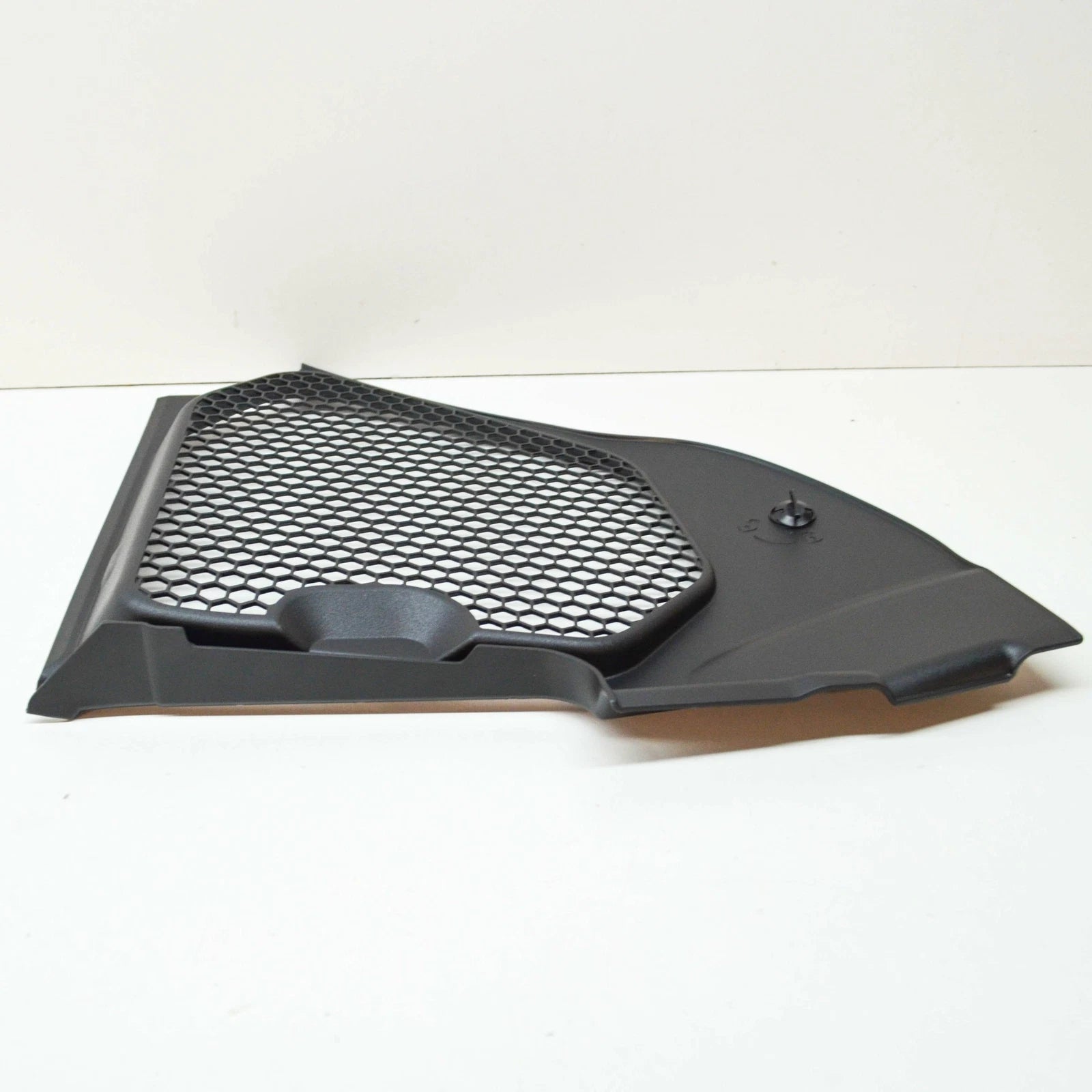 NEW BMW 7 G11 G12 FRONT OUTER WINDSHIELD COWL COVER PANEL PART 7357240 ORIGINAL