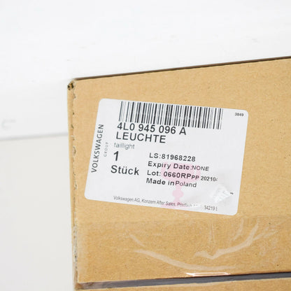 NEW AUDI Q7 4L REAR RIGHT FOG REVERSE LIGHT 4L0945096A