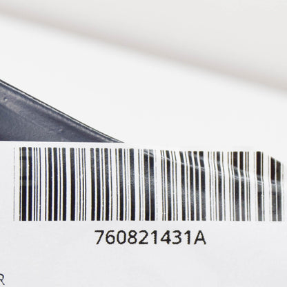 NEW VW TOUAREG CR LEFT FENDER BRACKET 760821431A ORIGINAL