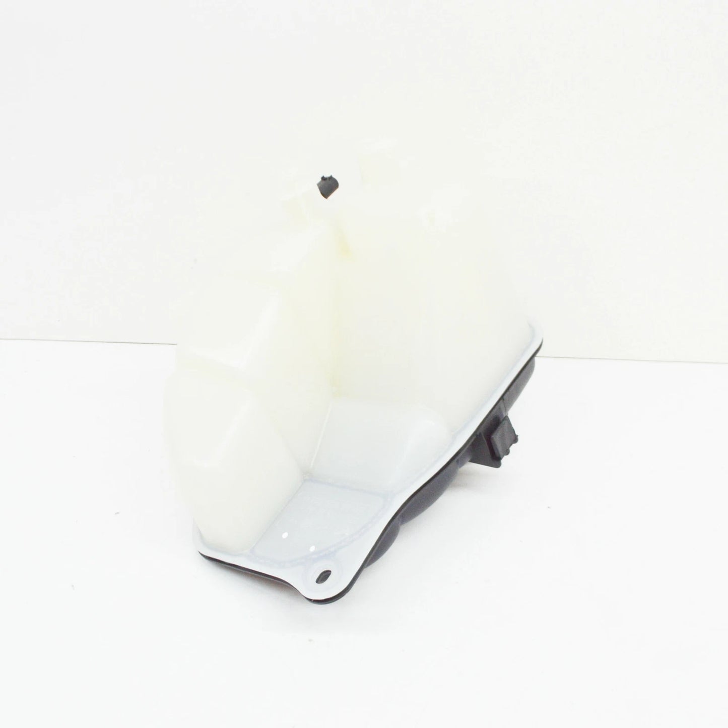 NEW MB CLK A209 EXPANSION COOLANT TANK A2035000049 3.5 PETROL