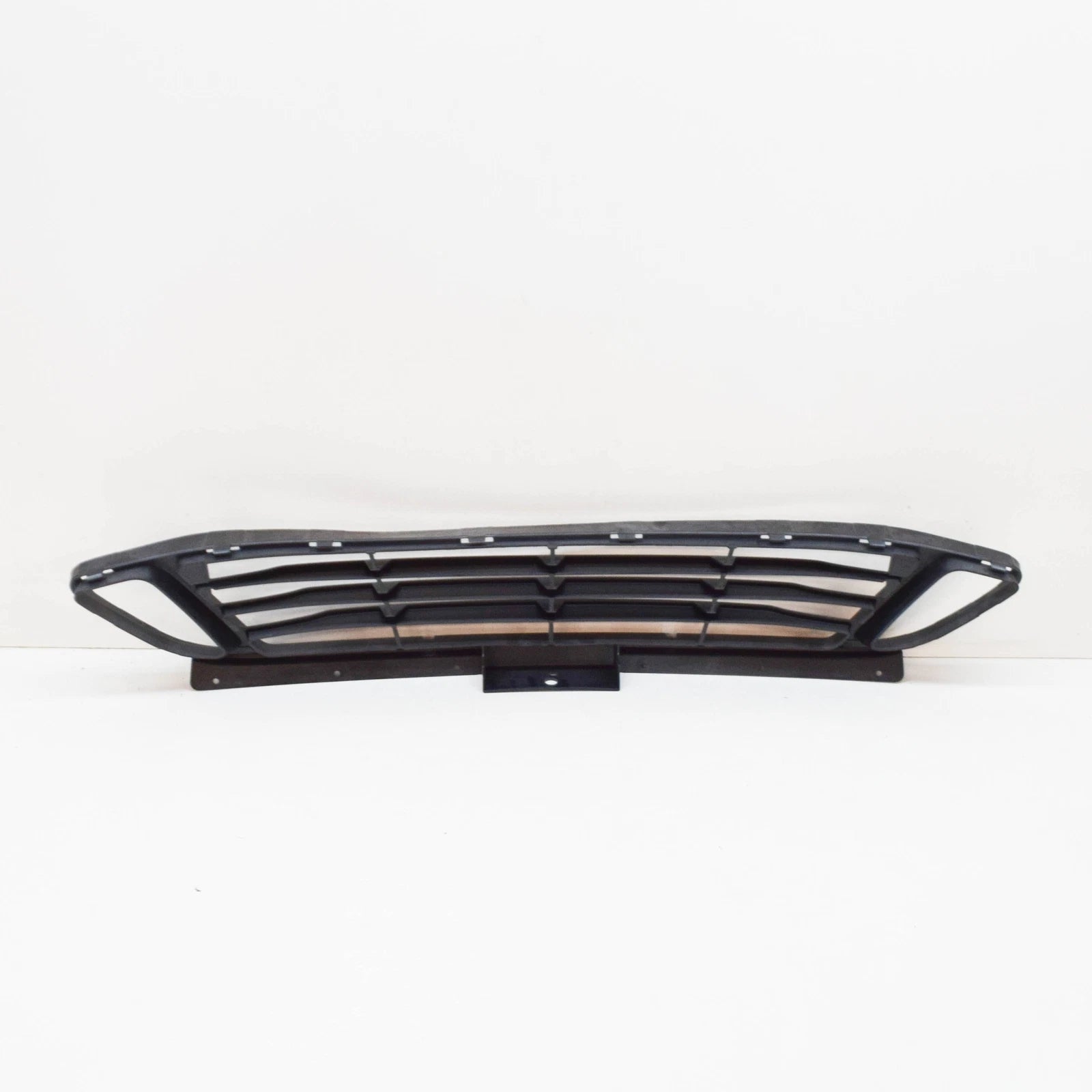 NEW BMW 2 F45 FRONT BUMPER CENTER OPEN GRILLE 51117301567 7301567 2015 ORIGINAL