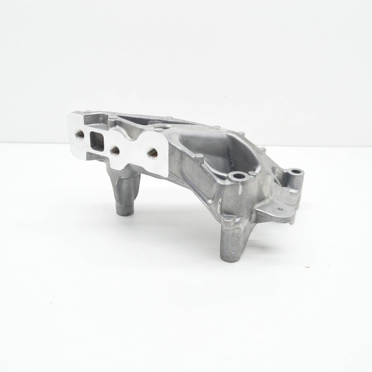 NEW VOLKSWAGEN CRAFTER FURGON SY ENGINE BRACKET RIGHT SIDE 04L199207G