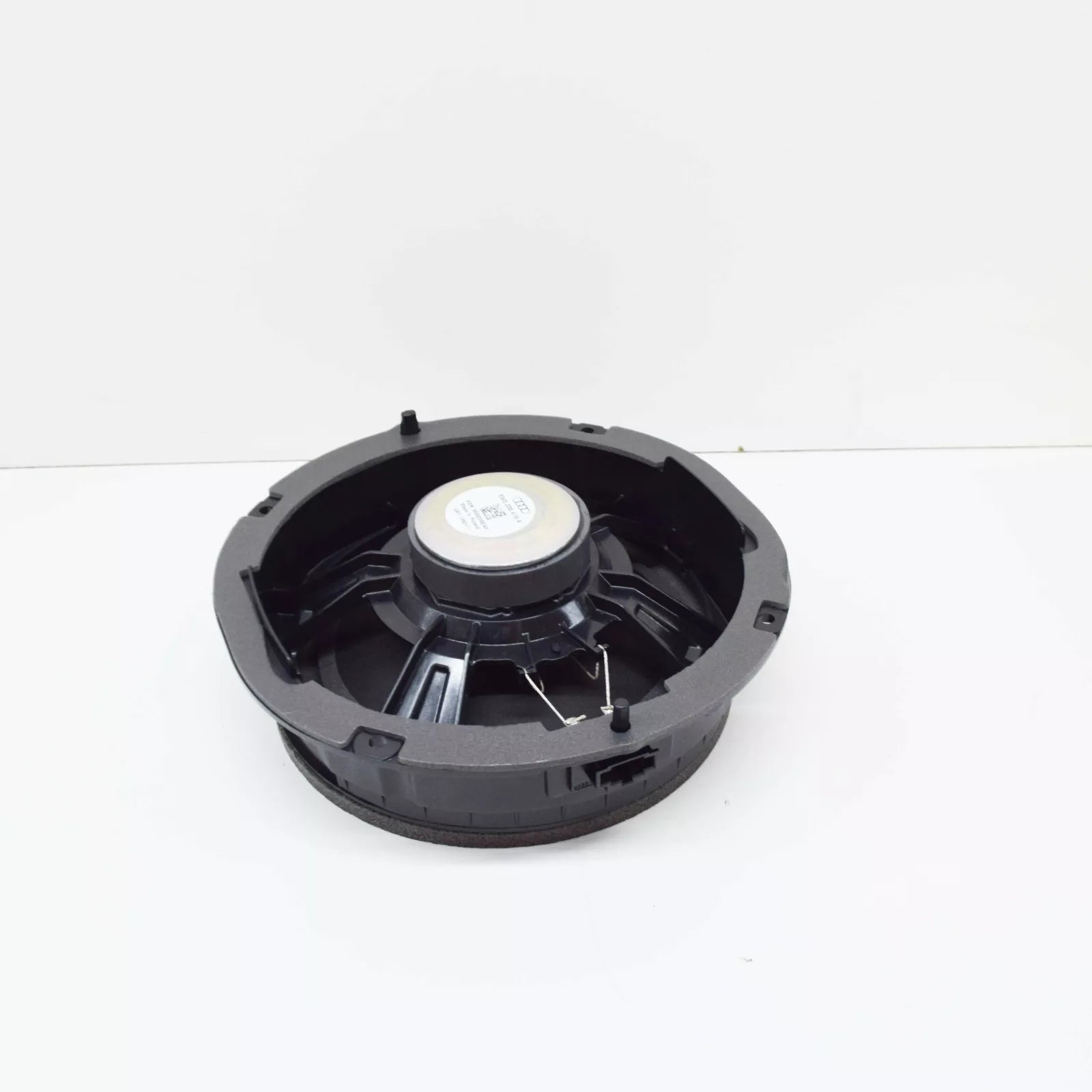 NEW AUDI A4 B9 FRONT DOOR BASS LOUDSPEAKER 8W0035415A ORIGINAL