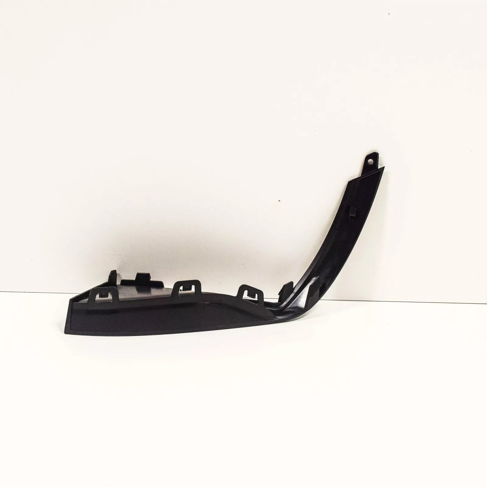 NEW MB A W176 AMG FRONT BUMPER LOWER LEFT COVER TRIM A1768853500 ORIGINAL