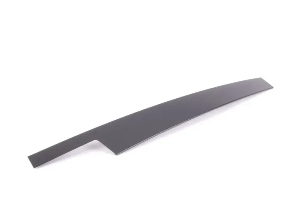 NEW BMW X5 F15, F85 FRONT DOOR B-PILLAR WINDOW TRIM 51337289611 7289611 ORIGINAL