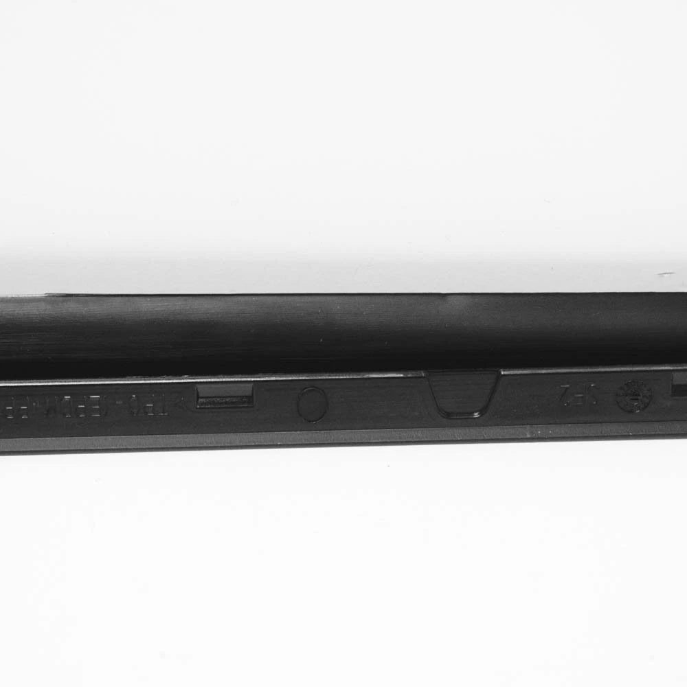 NEW AUDI A3 8V FRONT WINDSCREEN RIGHT DEFLECTOR STRIP 8V5854328A9B9 ORIGINAL