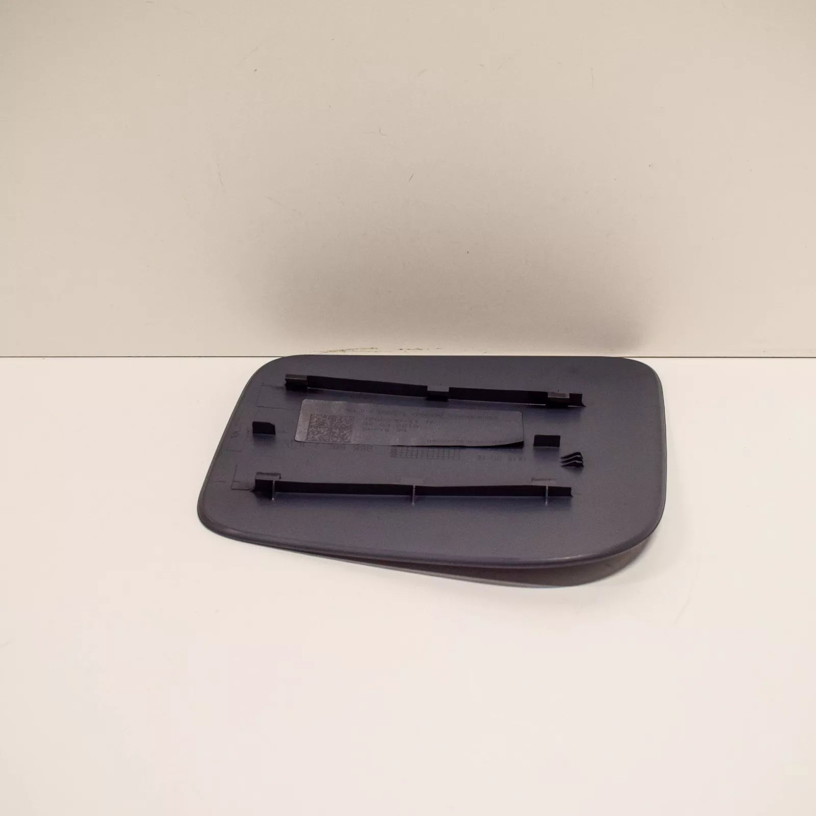 NEW BMW I3 L01 FRONT PRIMED CHARGING SOCKET PLUG COVER 51177376189 ORIGINAL