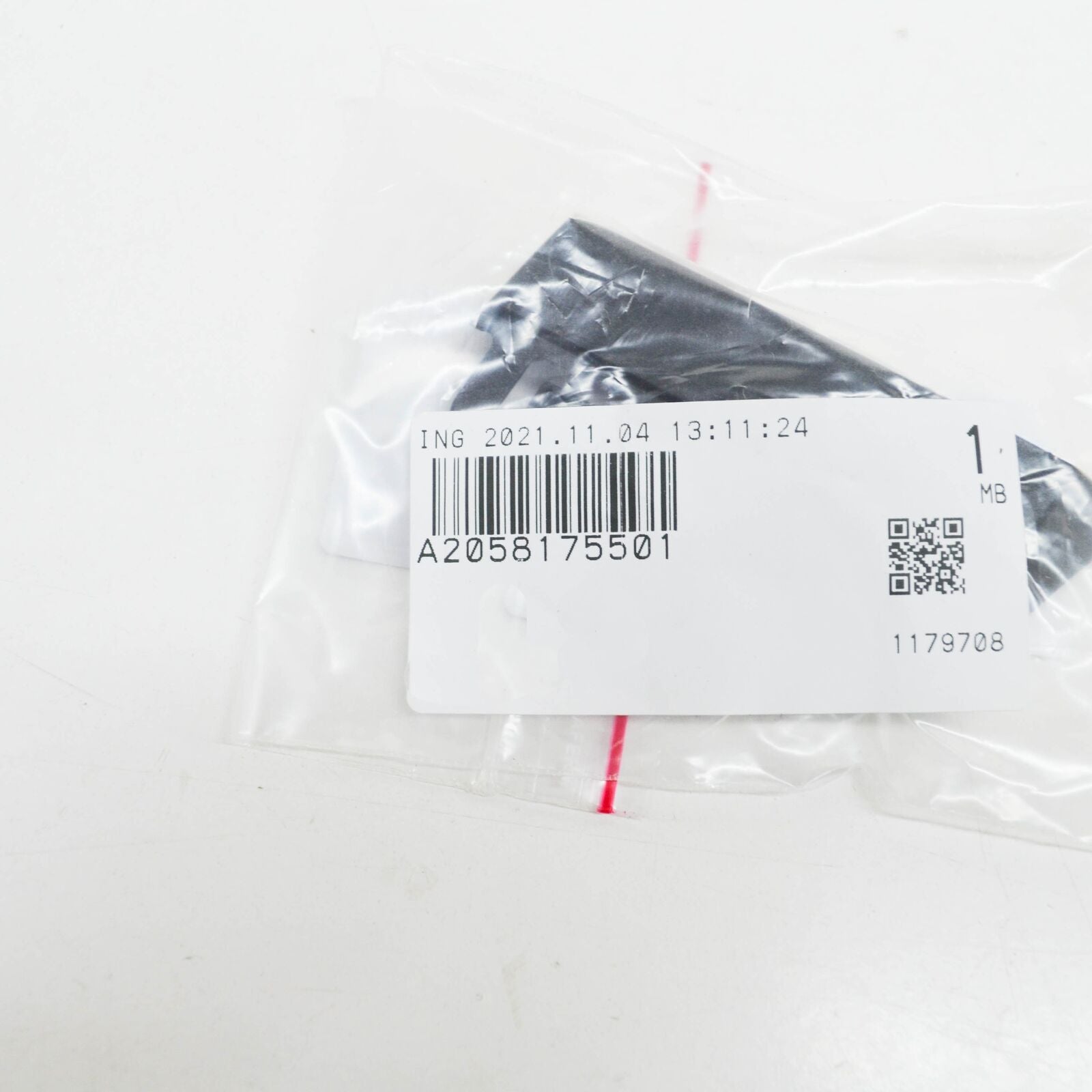 NEW MERCEDES-BENZ C W205 AMG RADIATOR GRILLE EMBLEM BADGE A2058175501 ORIGINAL