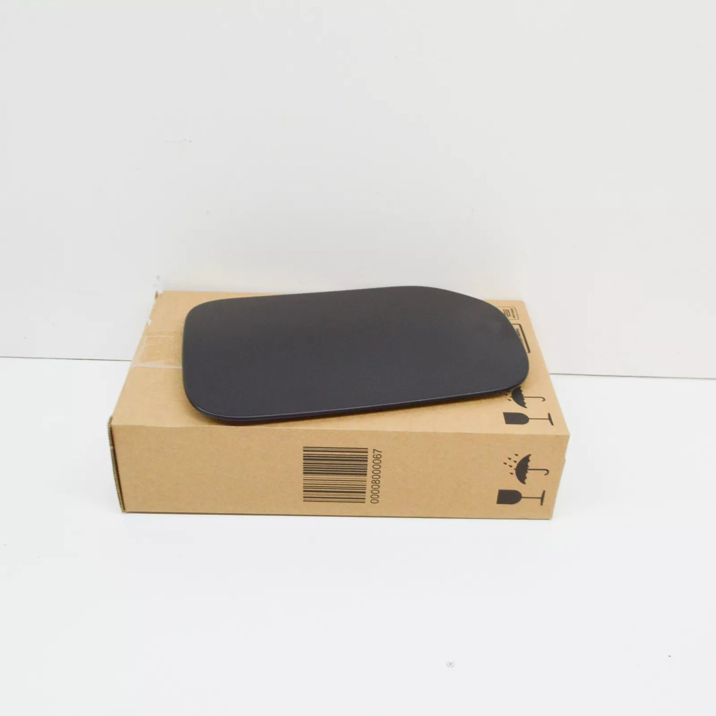 NEW BMW 5 G30 FRONT CHARGING LID 51177387937 7387937 ORIGINAL