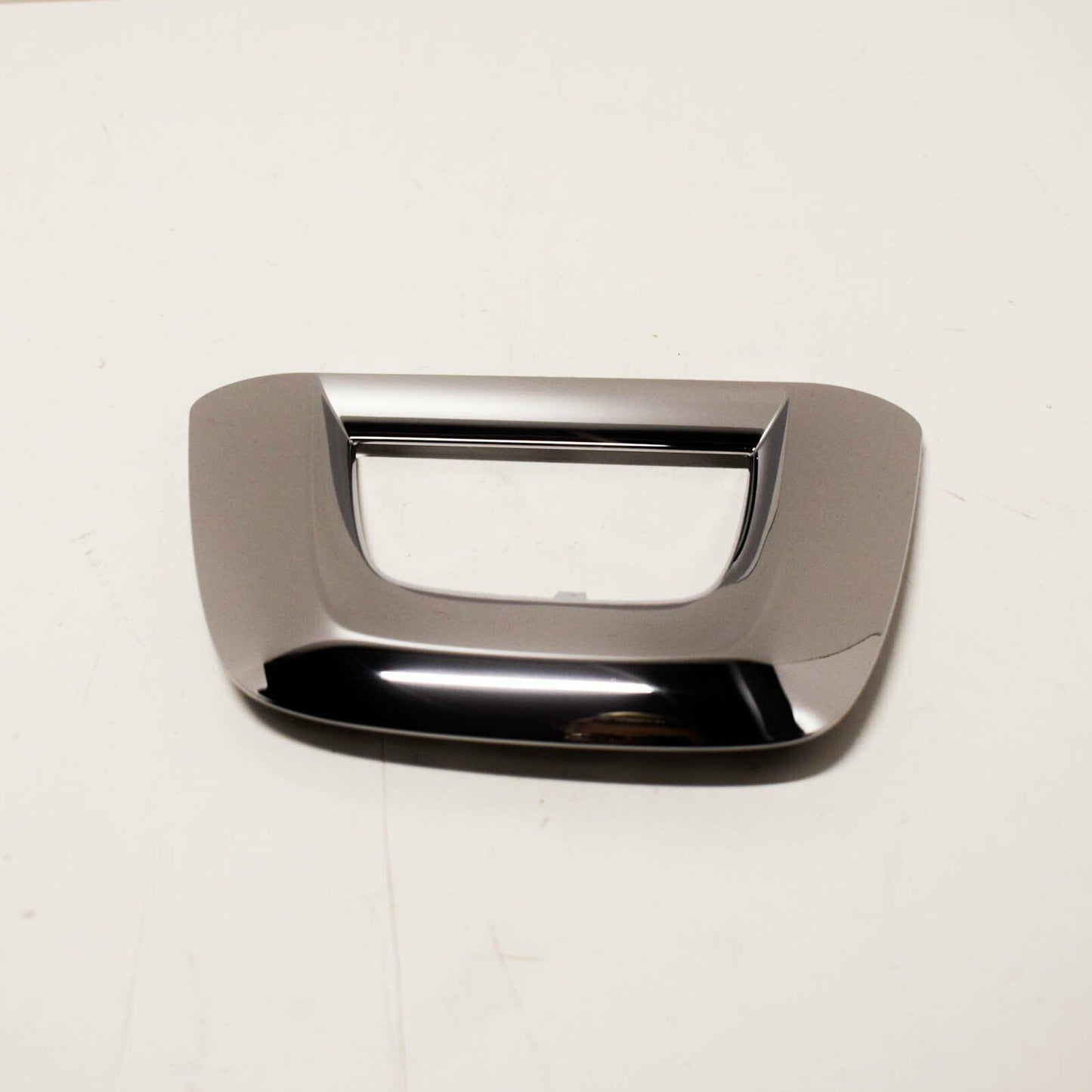 NEW MERCEDES-BENZ GLC X253 LEFT LOWER CHROME GRILL TRIM A2538856100 2018