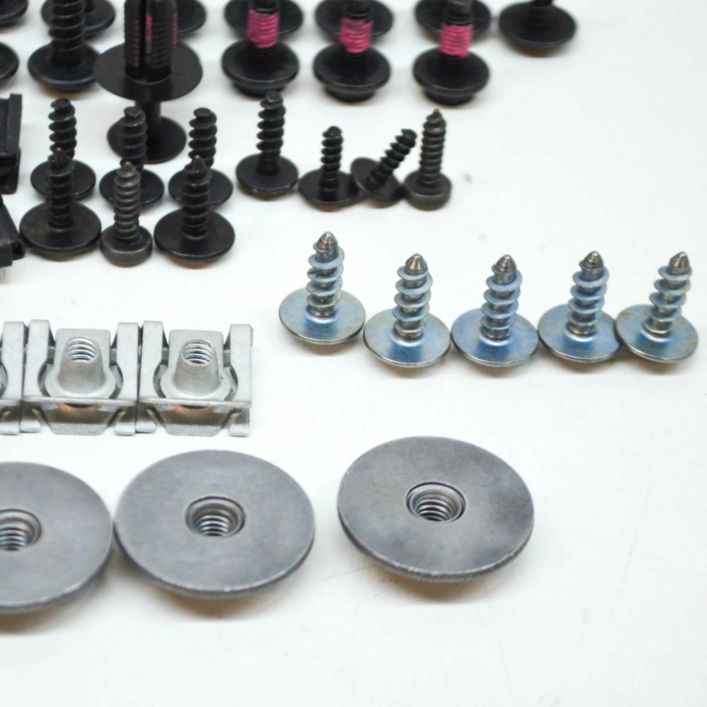 NEW AUDI A6 C8 FRONT BUMPER COVER HARDWARE FIXING PARTS KIT 4K0098623