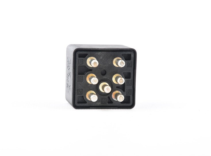 NEW MERCEDES-BENZ E-CLASS W124 ABS RELAY A0015427019 ORIGINAL