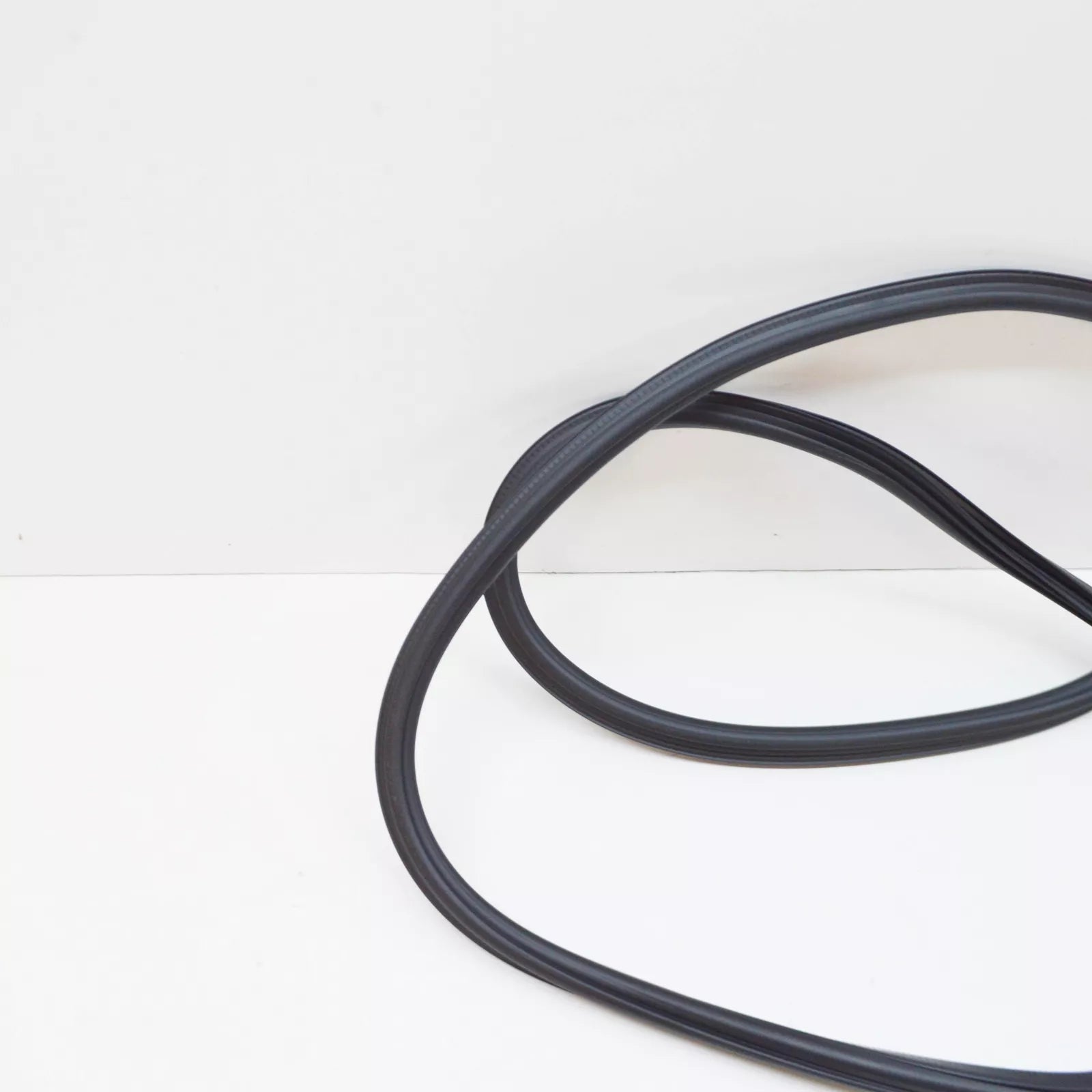 NEW AUDI A4 8W2,B9 FRONT INNER DOOR SEALING RUBBER 8W0831721C ORIGINAL