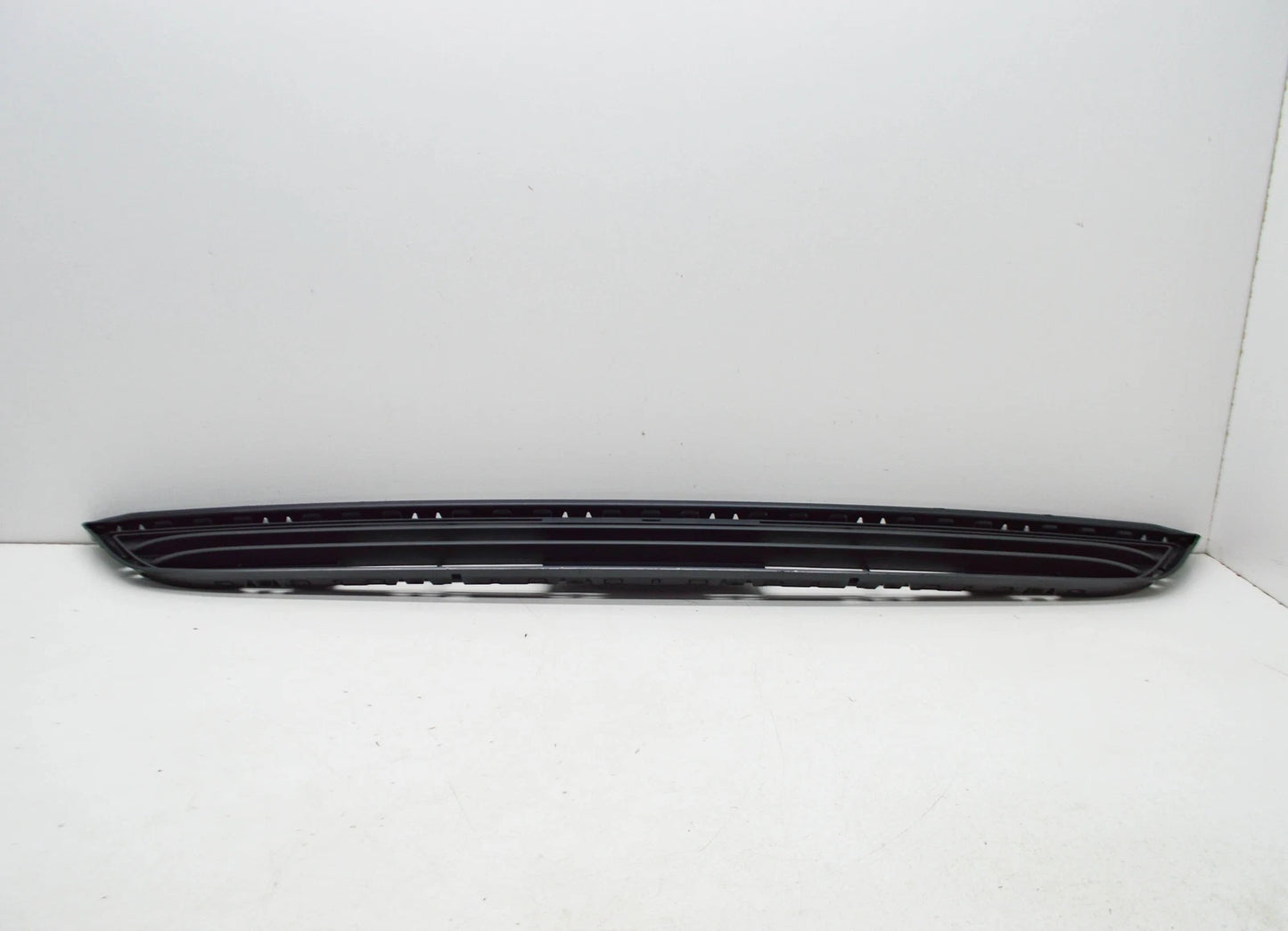 NEW BMW X3 F25 FRONT BUMPER LOWER CENTER GRILL 51117338476 2013 ORIGINAL