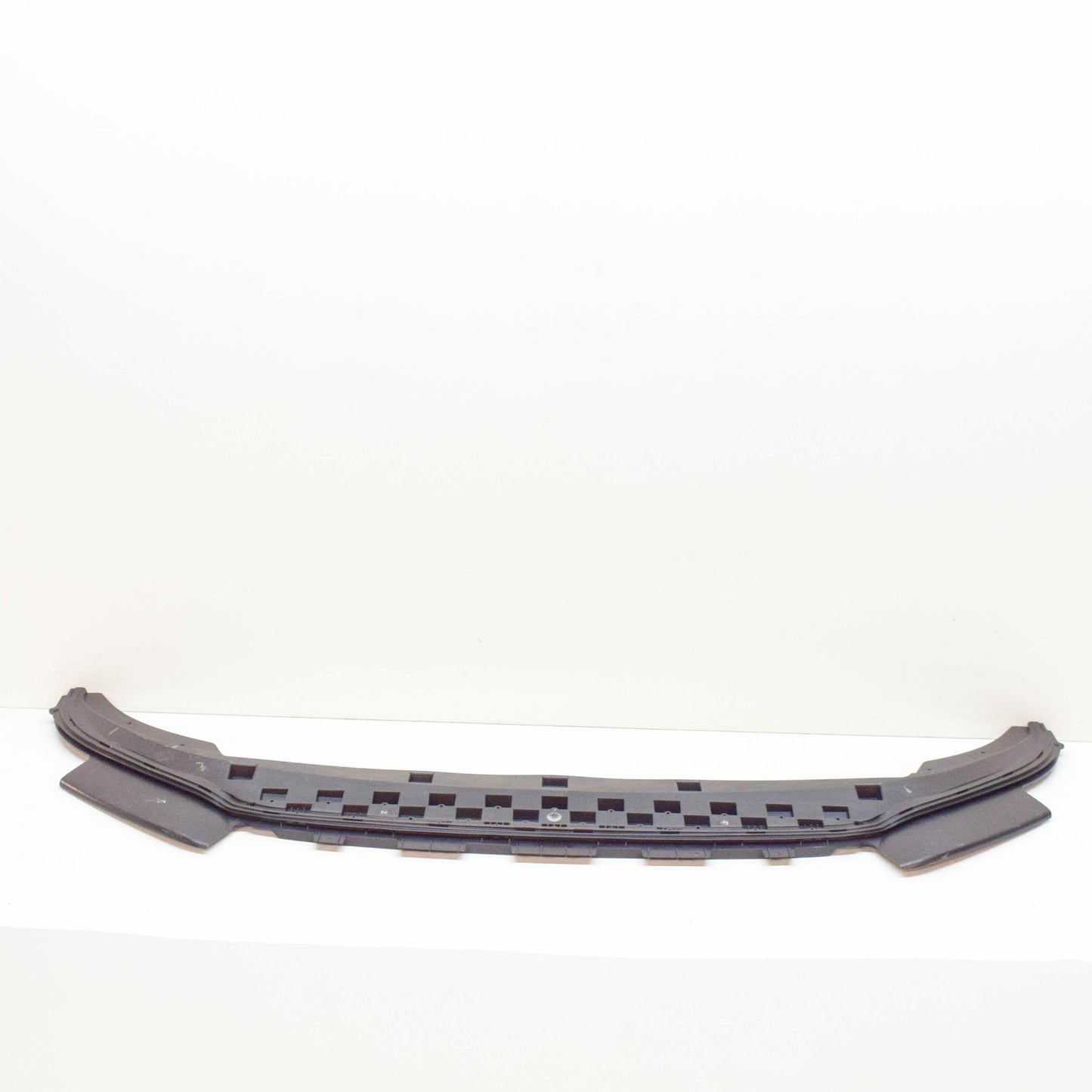 new audi a1 8x front bumper underbody closing element 8x0807611a original