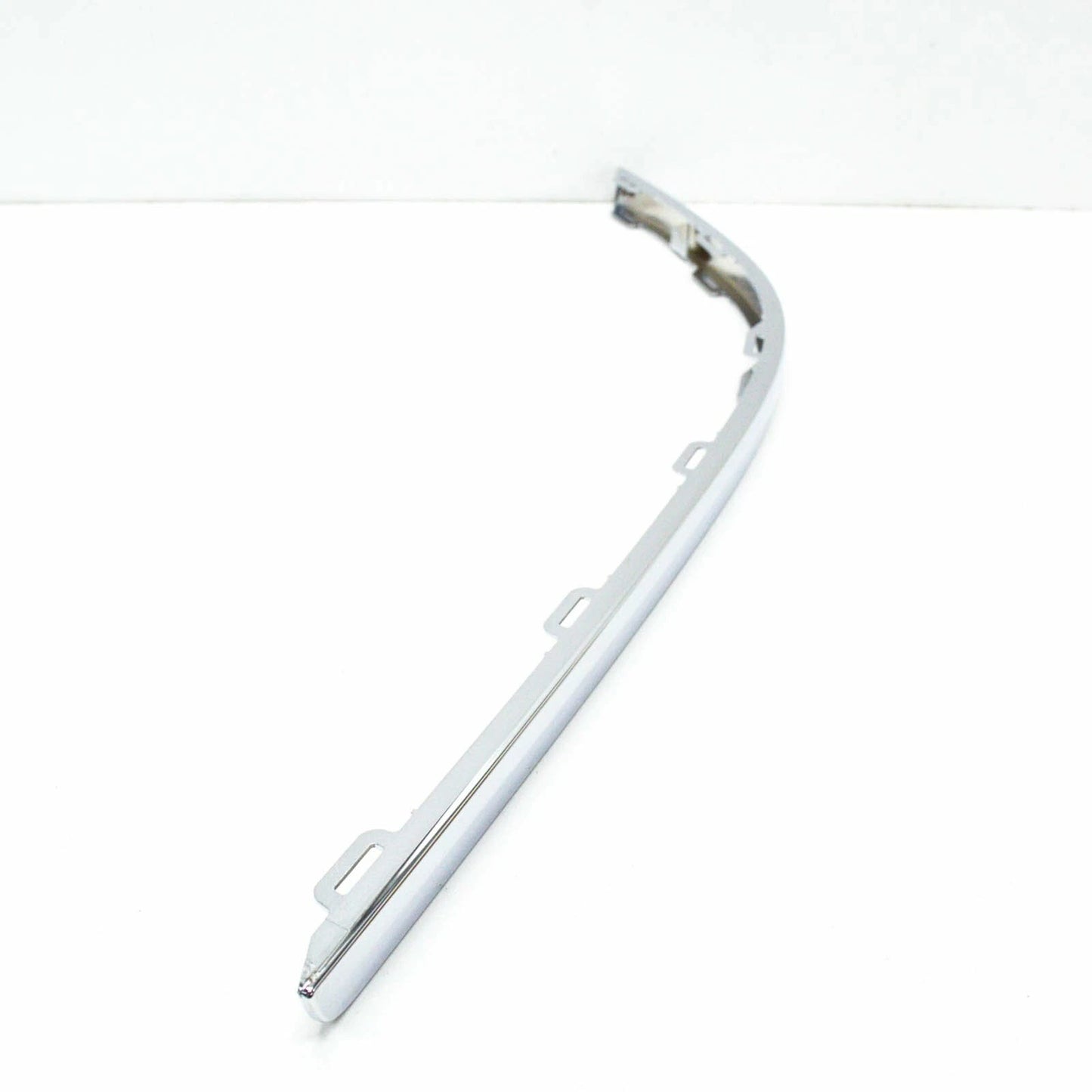 NEW VW PASSAT B8 REAR LEFT BUMPER MOLDING CHROME 5618074592ZZ