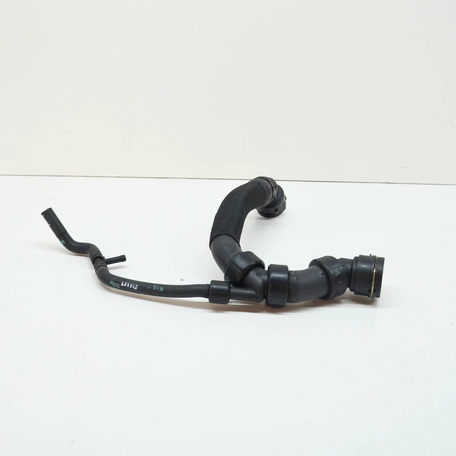 NEW AUDI RS4 AVANT QUATTRO B6 ENGINE RADIATOR COOLANT HOSE 8D0121101AG ORIGINAL