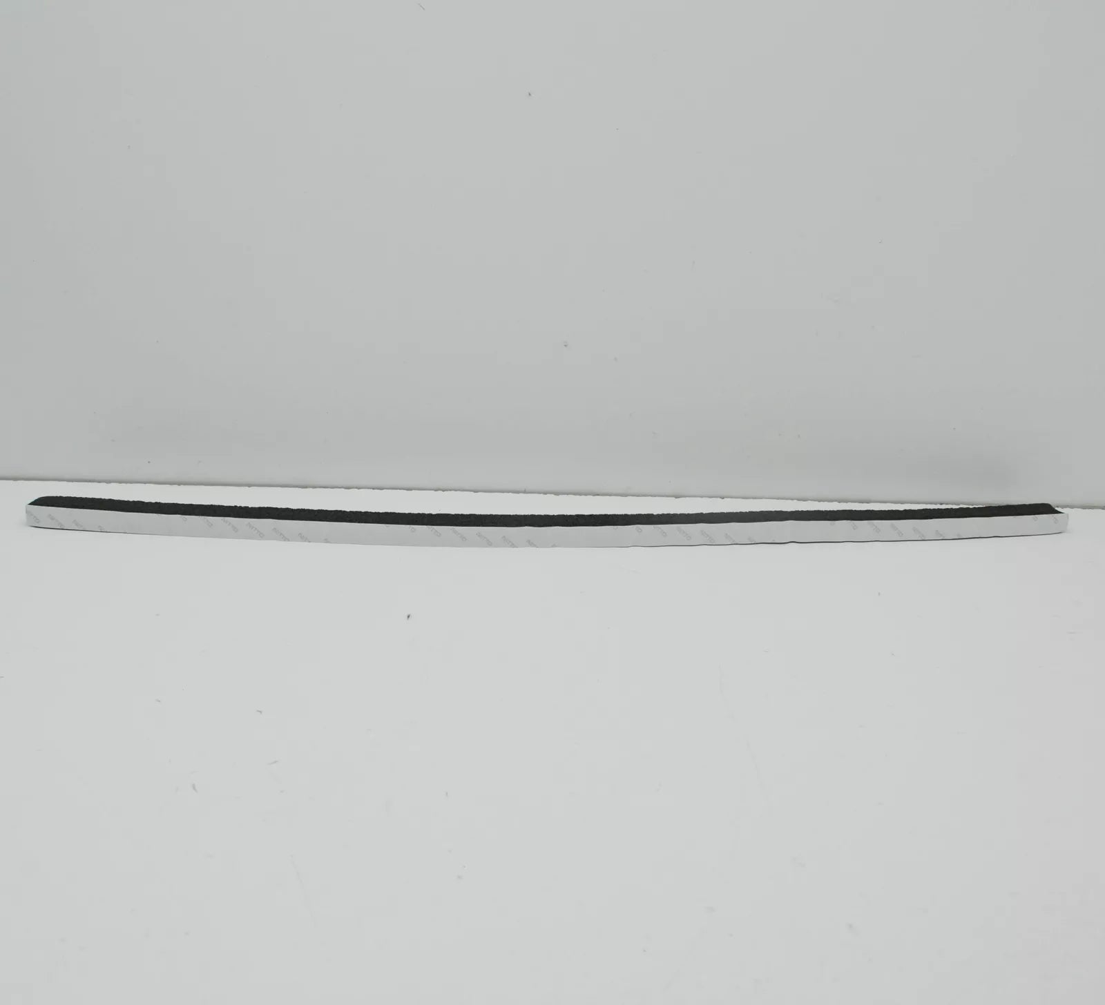 NEW BMW 7 G11 LOWER RADIATOR SEALING TRIM 17118577642 8577642 2016 ORIGINAL