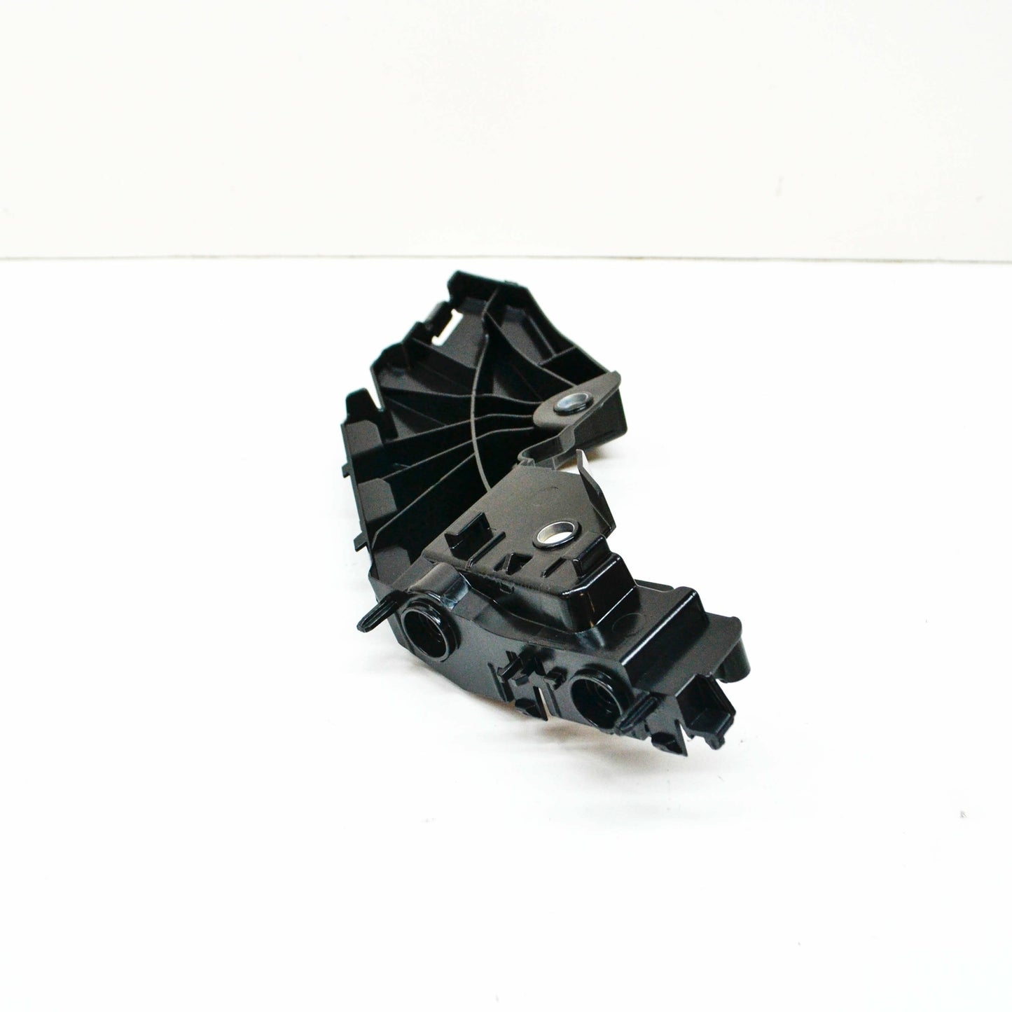 NEW VOLKSWAGEN TIGUAN MK2 AD FRONT LEFT BUMPER BRACKET 5NA807049B ORIGINAL