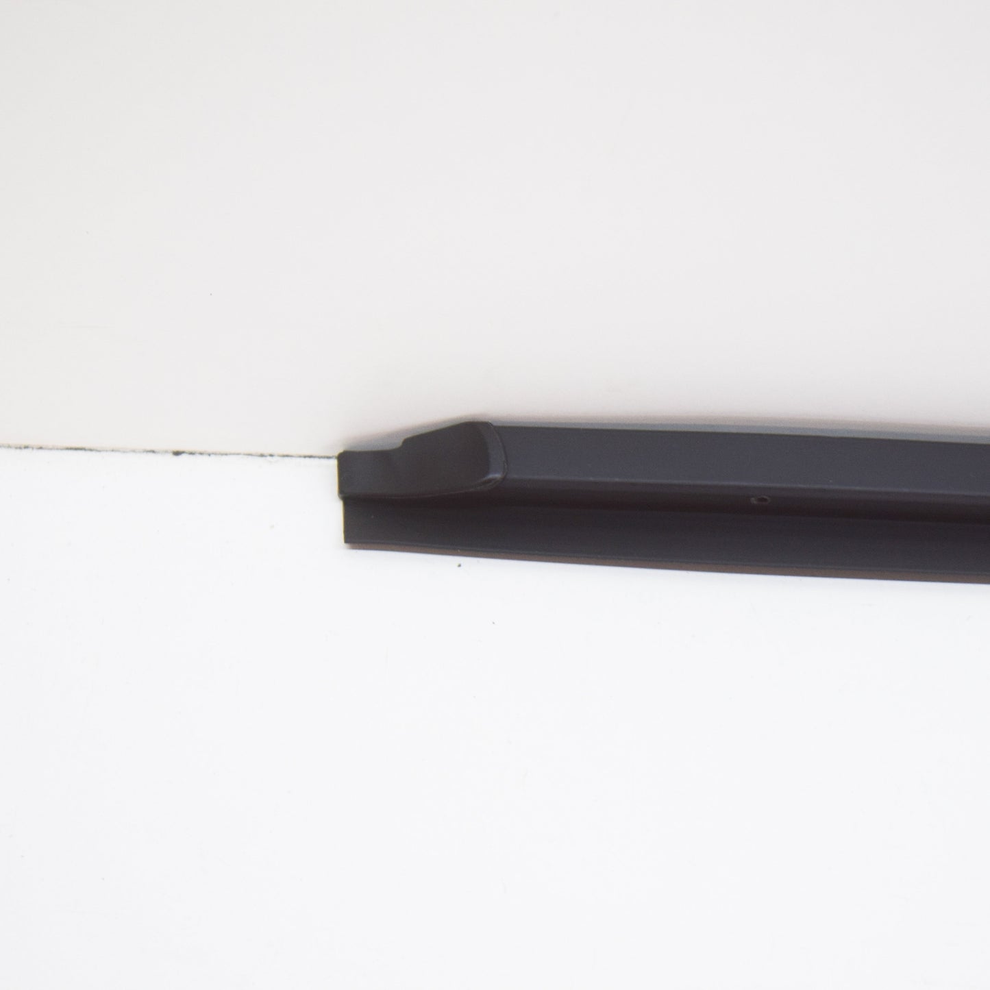 new bmw 7 e38 rear left lower door seal 51228150099 8150099 original