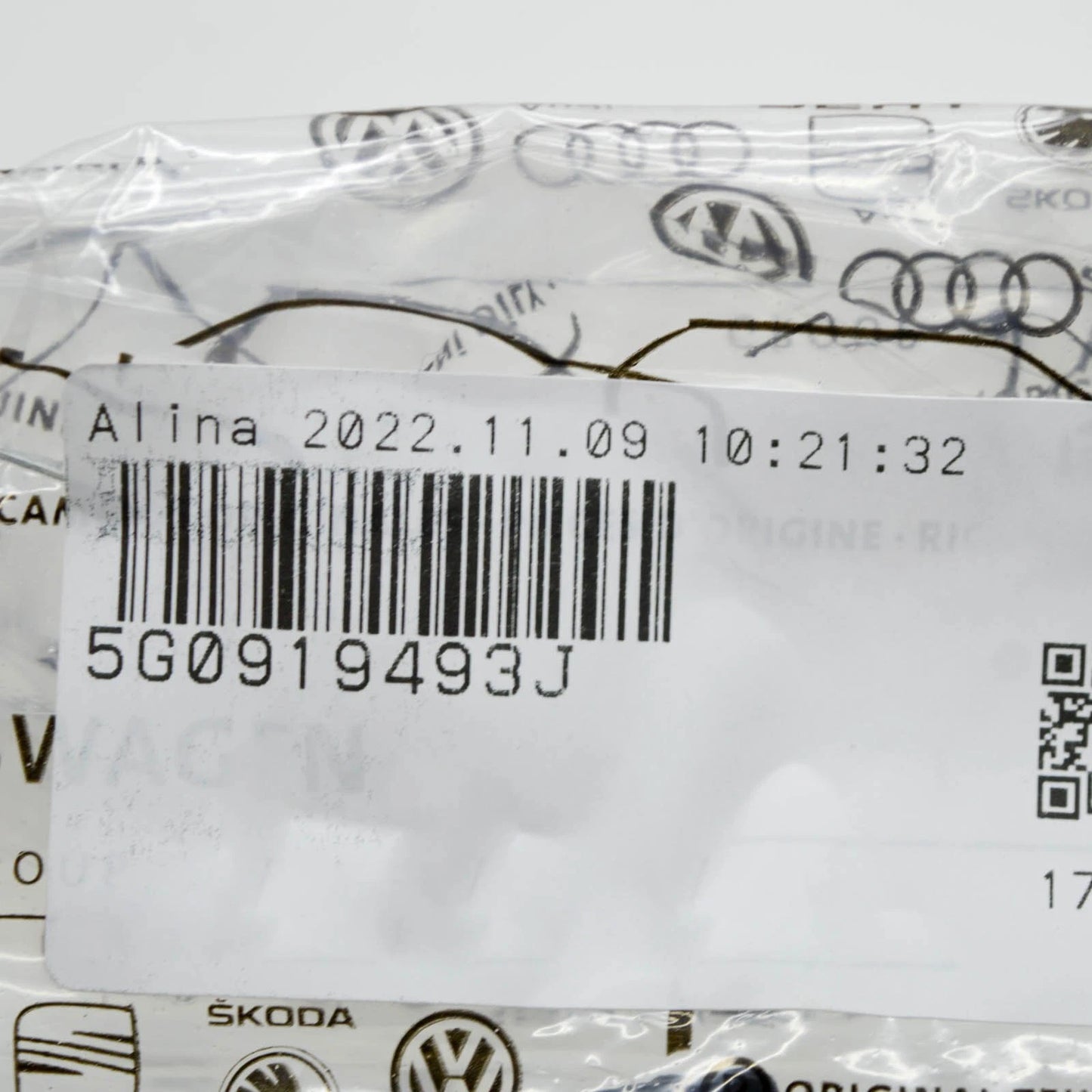 NEW VOLKSWAGEN GOLF MK7 5G FRONT CENTER PARKTRONIC BRACKET 5G0919493J ORIGINAL