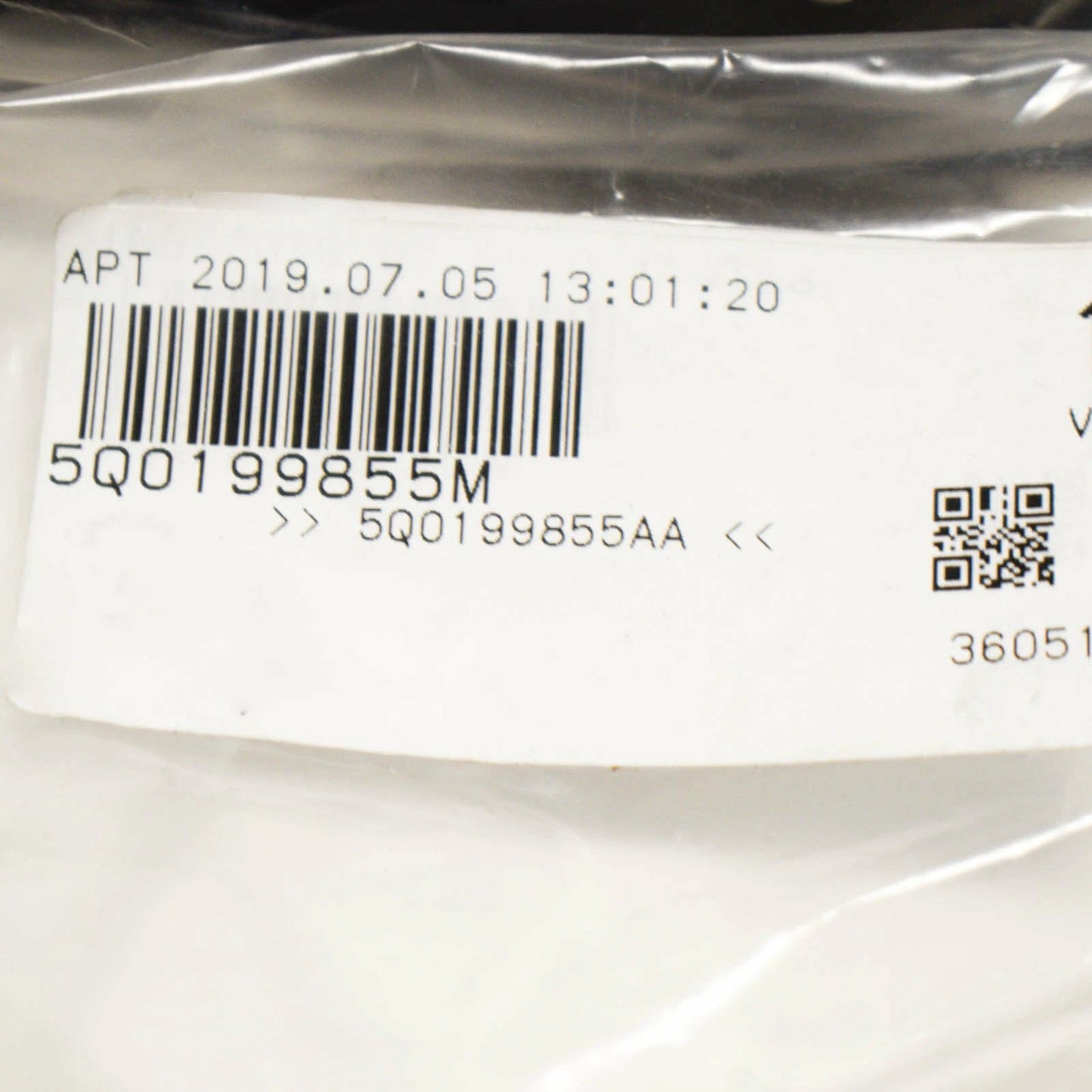 NEW VOLKSWAGEN GOLF MK7 GEARBOX MOUNT 5Q0199855M