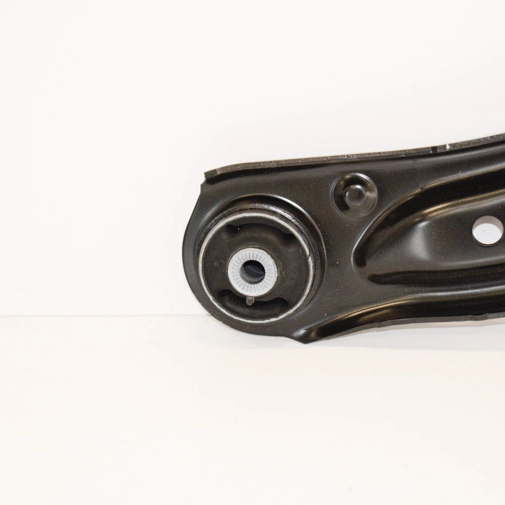 NEW AUDI A3 8V FRONT RIGHT LOWER CONTROL ARM 5Q0407152R ORIGINAL