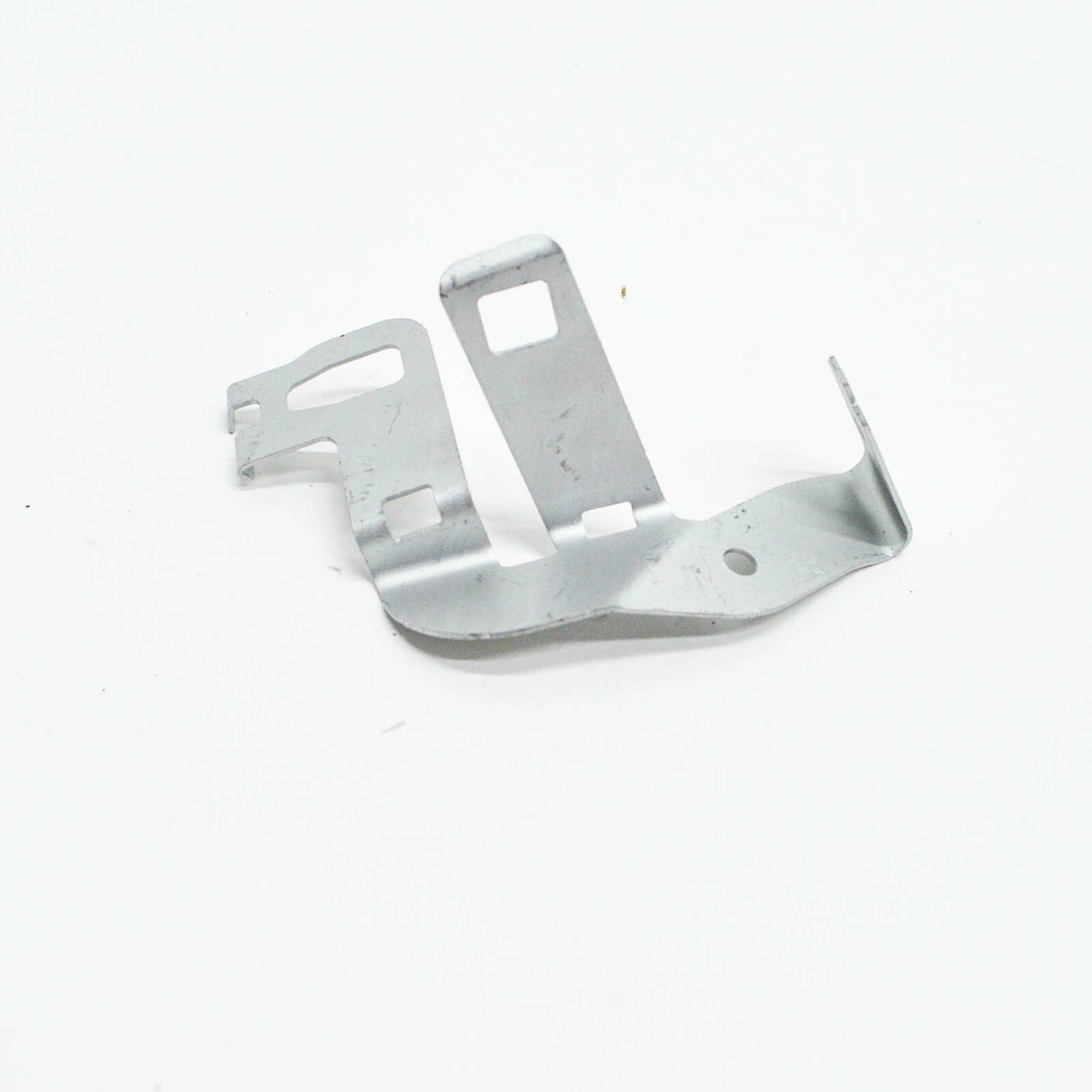 NEW MERCEDES-BENZ E W213 FRONT RIGHT UNDERTRAY BRACKET A2135240440 ORIGINAL