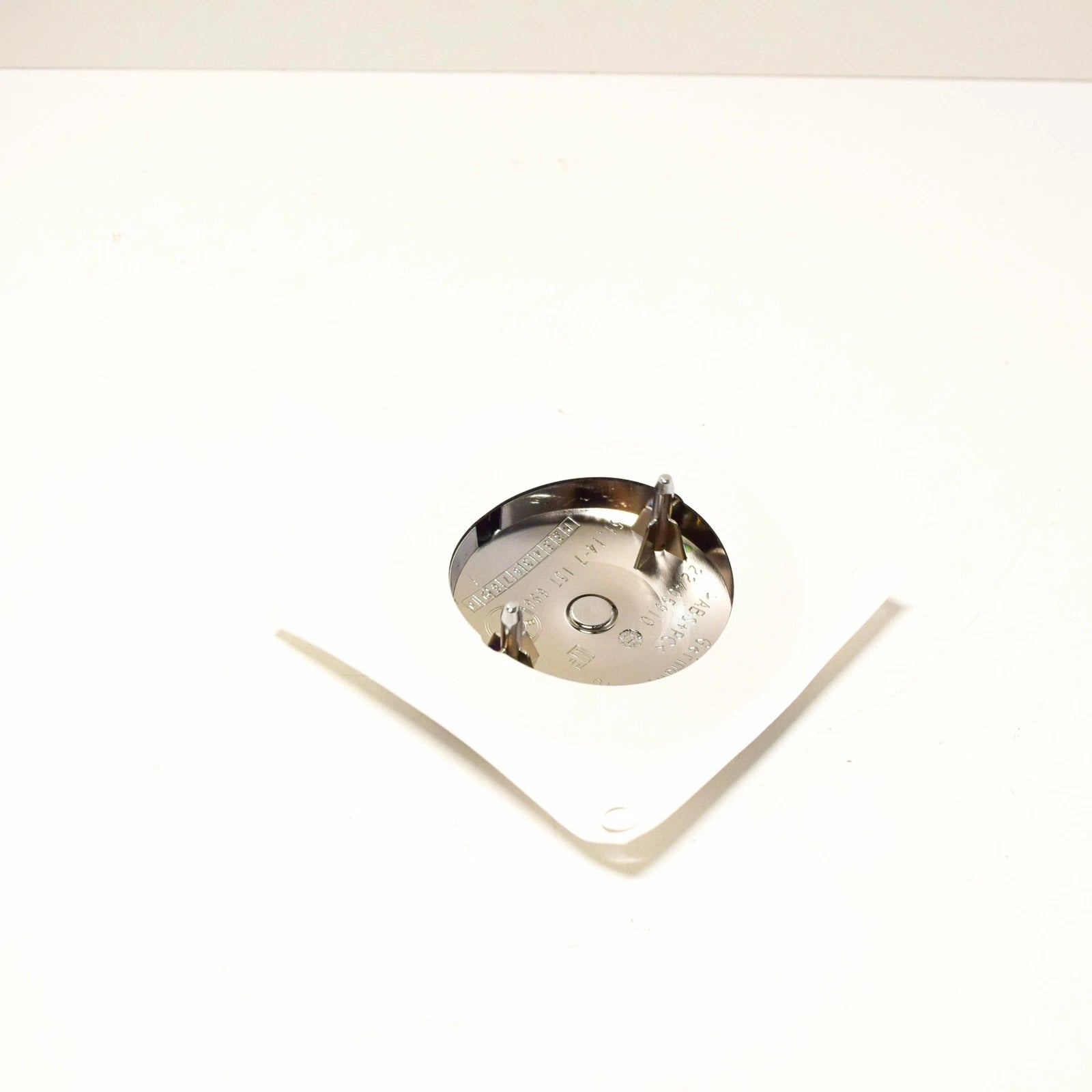 NEW BMW X5 E70 REAR TRUNK BOOT LID CHROME EMBLEM BADGE 51147157696 ORIGINAL