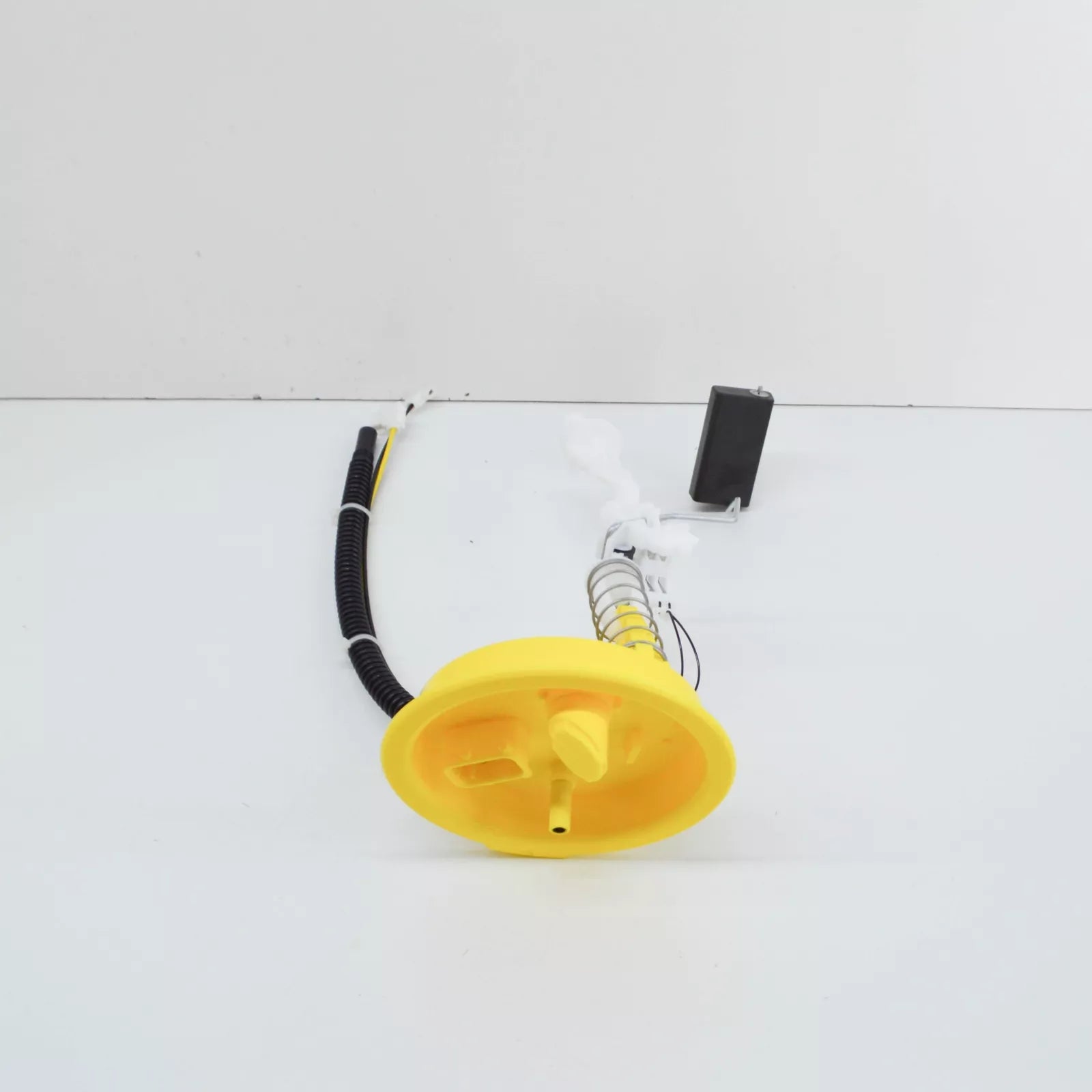 NEW BMW 5 E39 RIGHT FUEL LEVEL SENSOR 16146752371 6752371 ORIGINAL