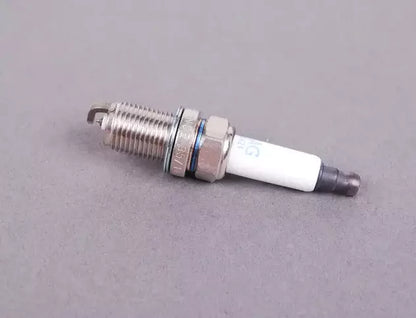 NEW VOLKSWAGEN EOS SPARK PLUG 'LONGLIFE' 06H905621A ORIGINAL