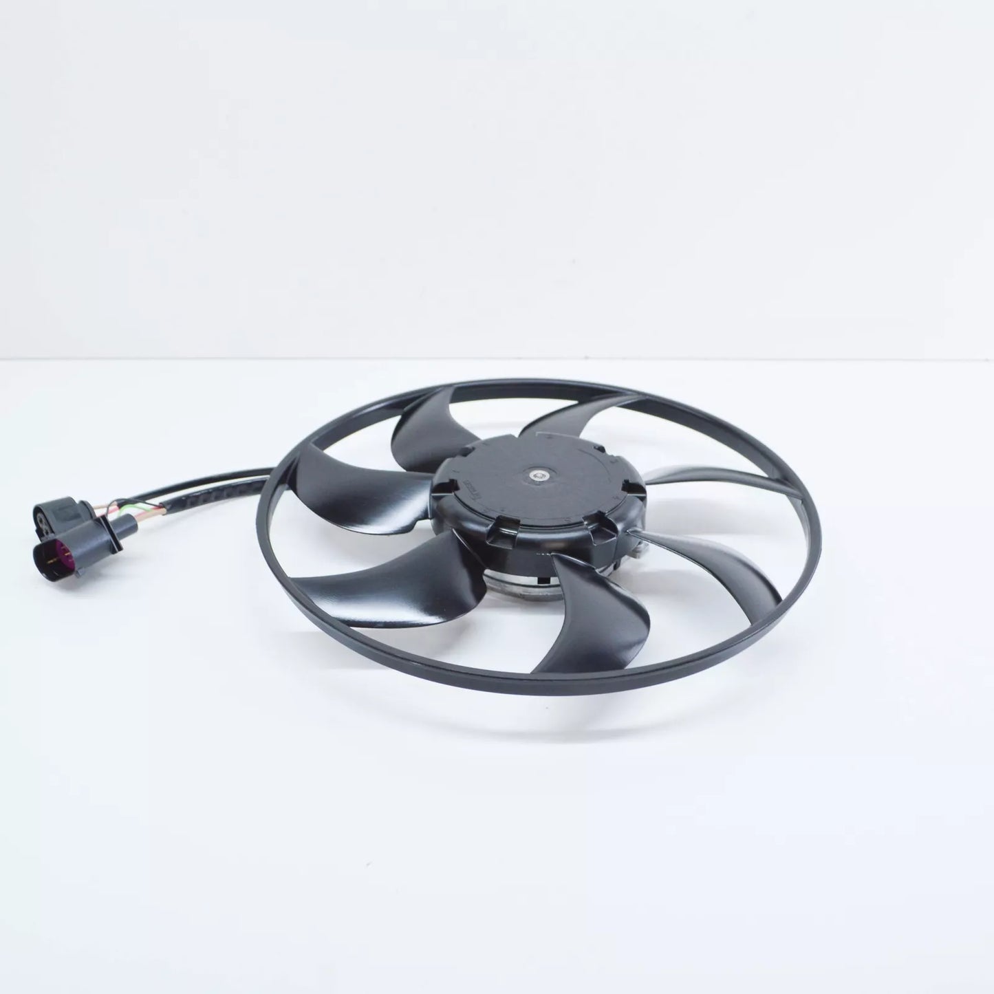 NEW AUDI Q2 RADIATOR FAN 5Q0959455BJ ORIGINAL