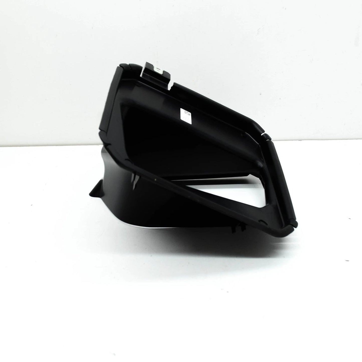 NEW BMW X3 G01 RIGHT RADIATOR AIR DUCT 51748066058 ORIGINAL