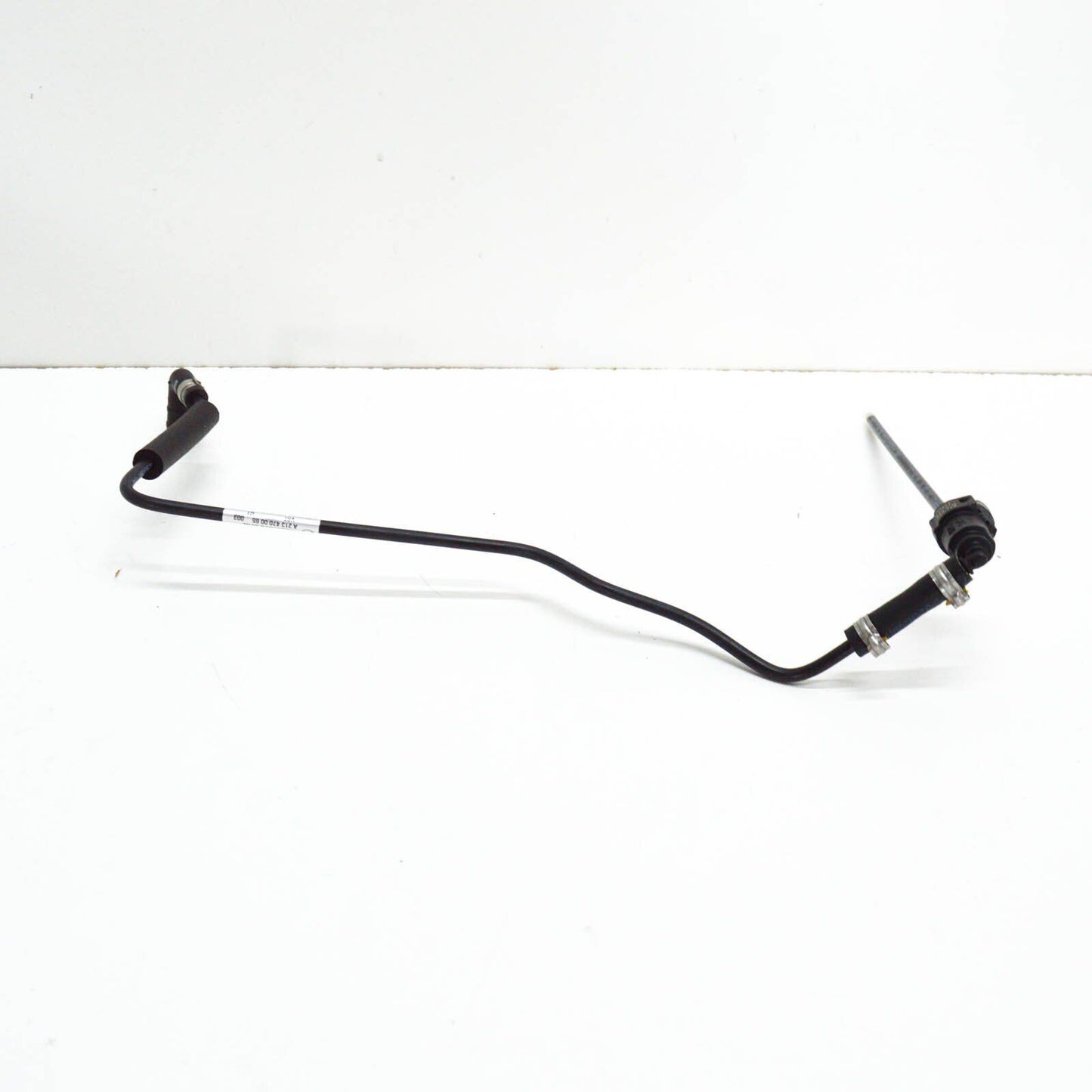 NEW MB E T-MODEL S213 FUEL PRESSURE LINE A2134700065 ORIGINAL