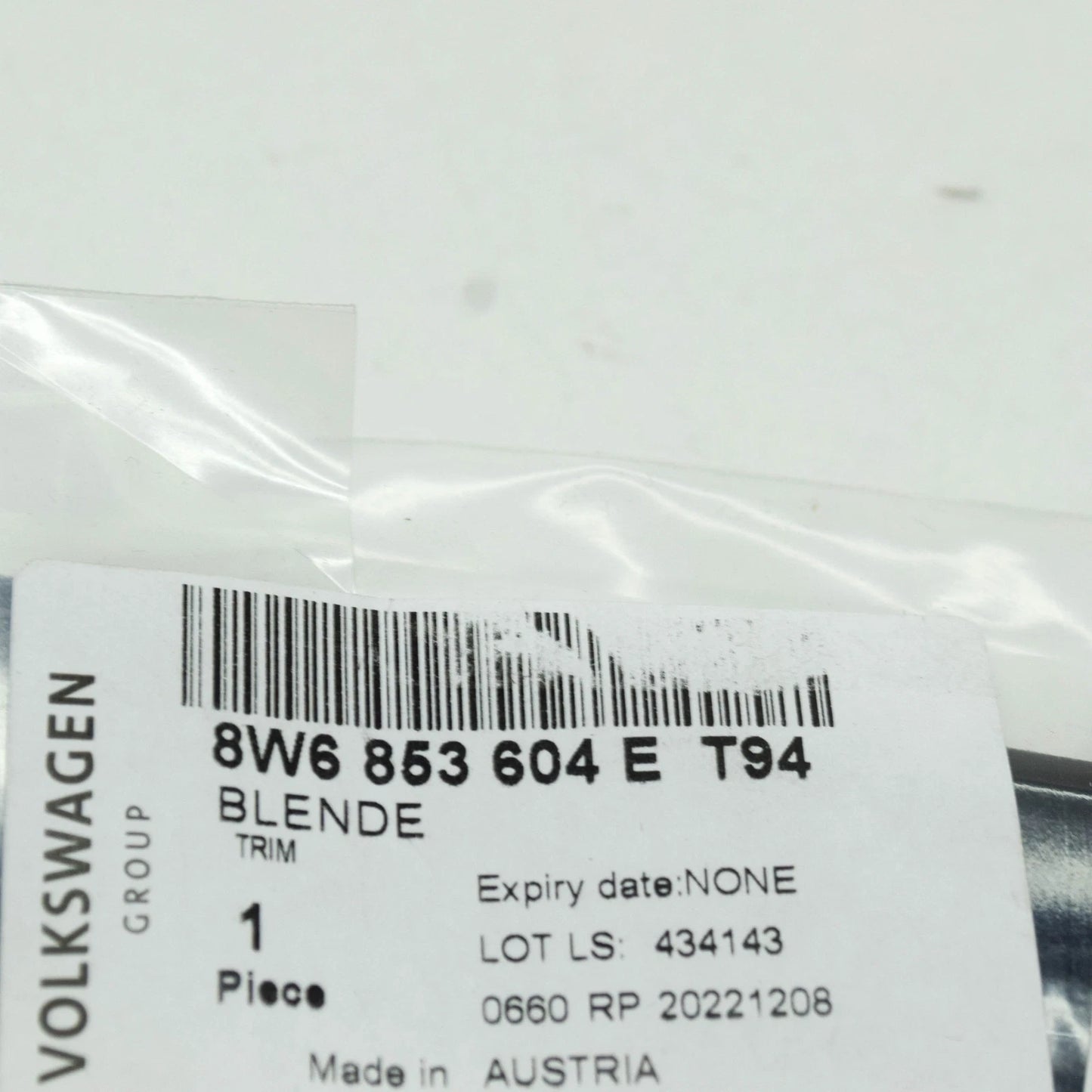 NEW AUDI A5 SPORTBACK F5A FRONT RIGHT DOOR BADGE 8W6853604ET94