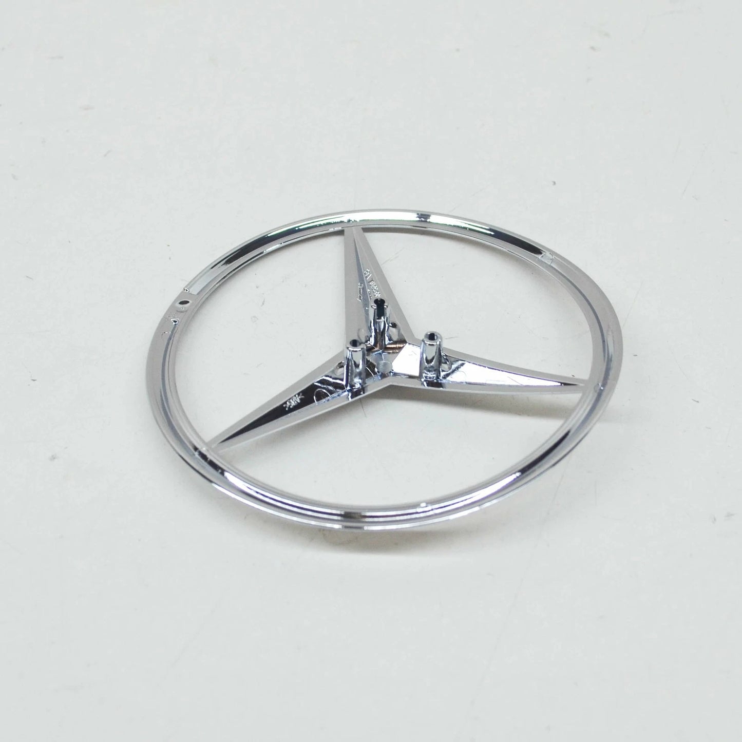 NEW MERCEDES BENZ E W212 REAR TRUNK LID EMBLEM BADGE A2138170116 ORIGINAL