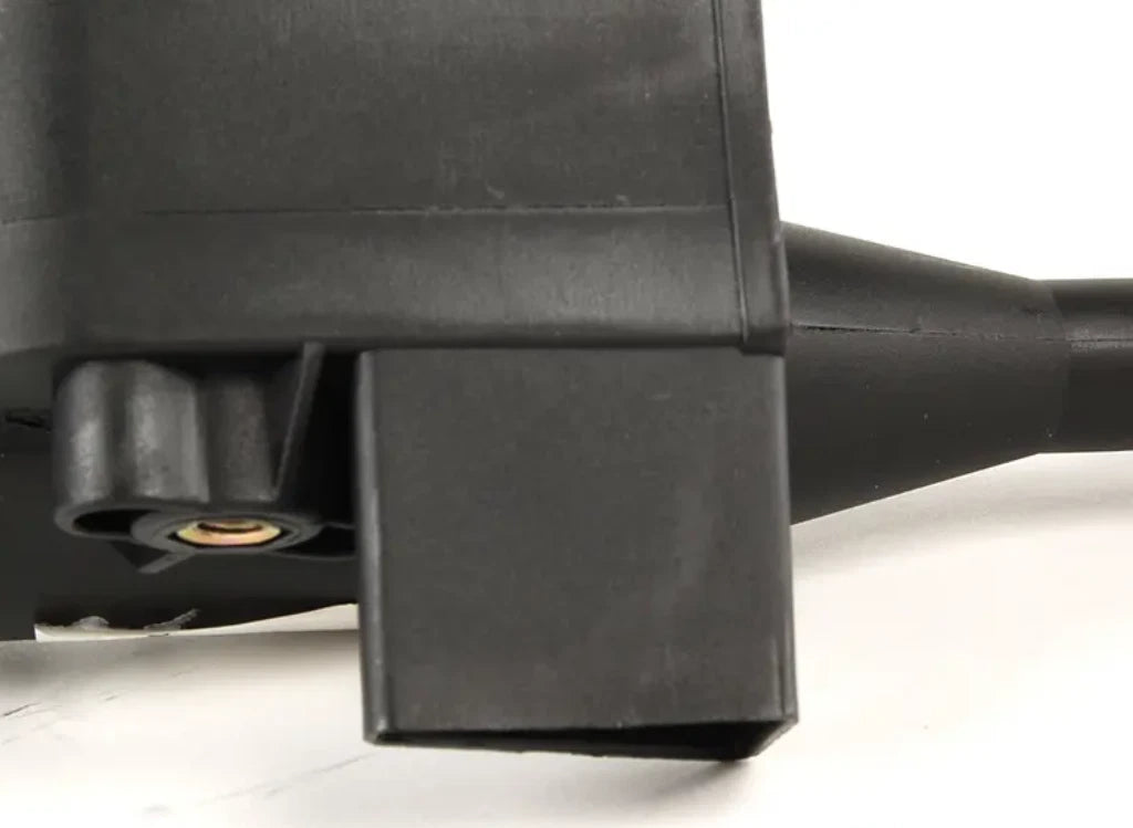 NEW BMW 5 E39 OIL SEPARATOR VALVE 11151747066 1747066 ORIGINAL