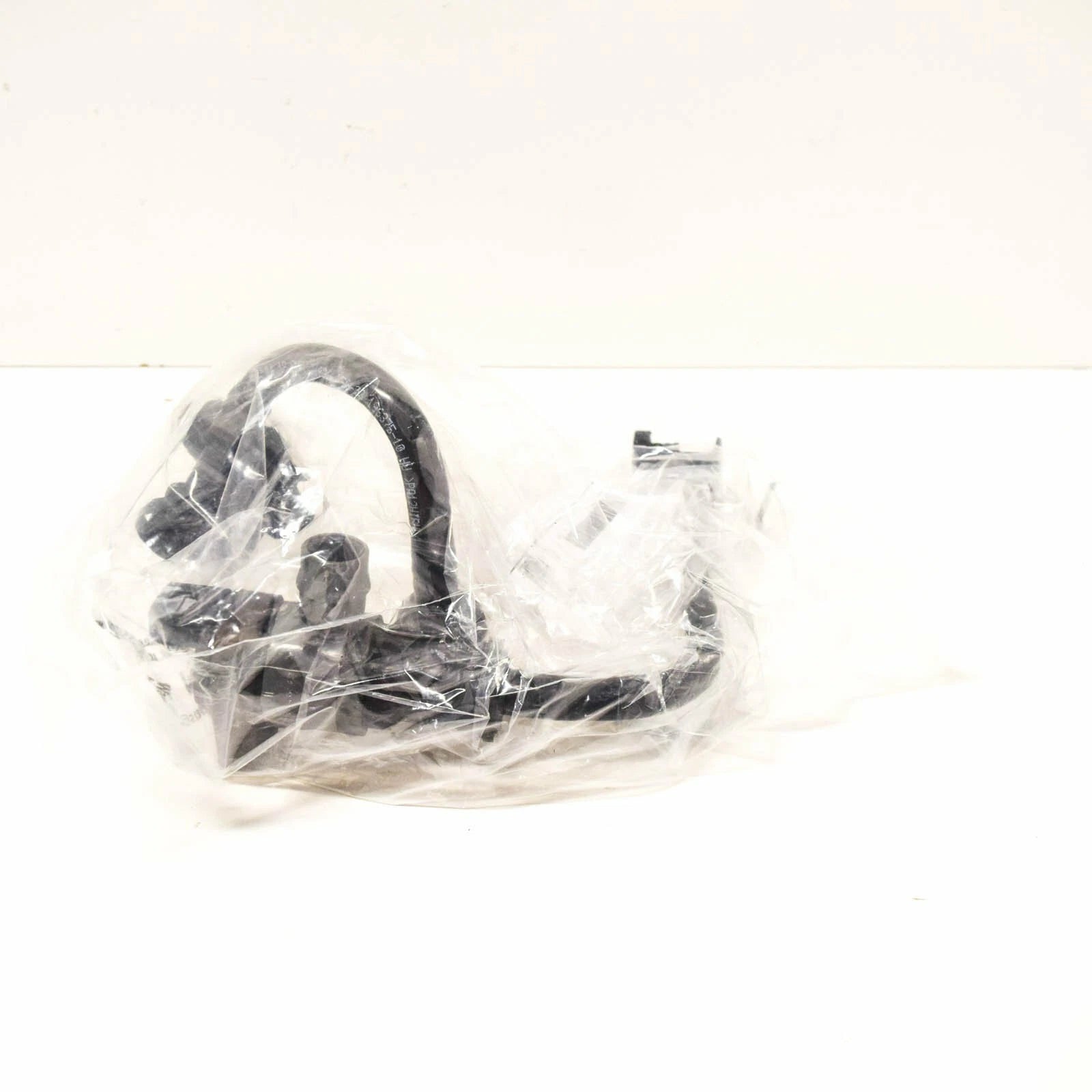 NEW BMW 3 F30 FUEL TANK VENTILATION VALVE WITH PIPE 7636156 13907636156 ORIGINAL