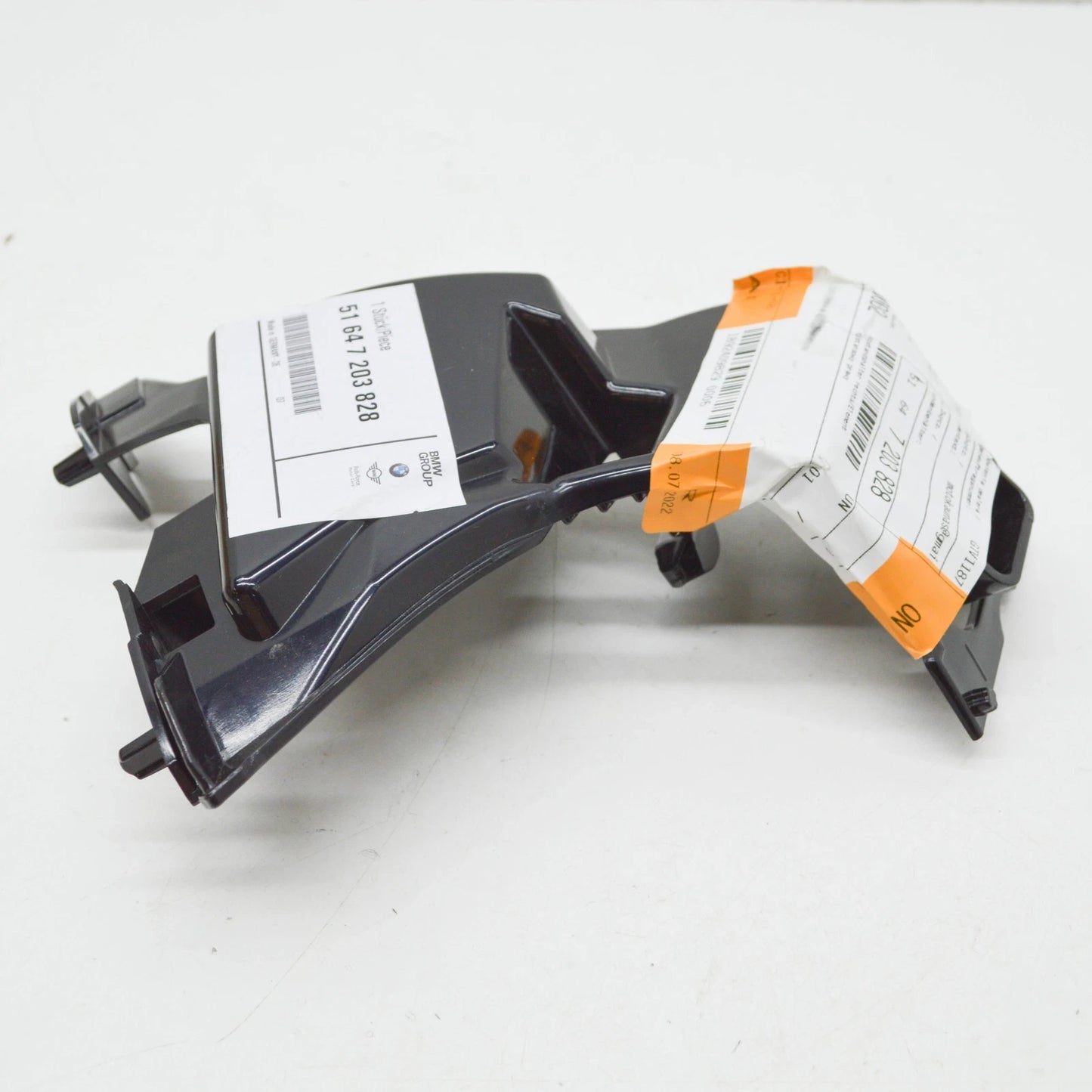 NEW BMW 5 GRAN TURISMO F07 FRONT BUMPER RIGHT SPACER 51647203828 ORIGINAL