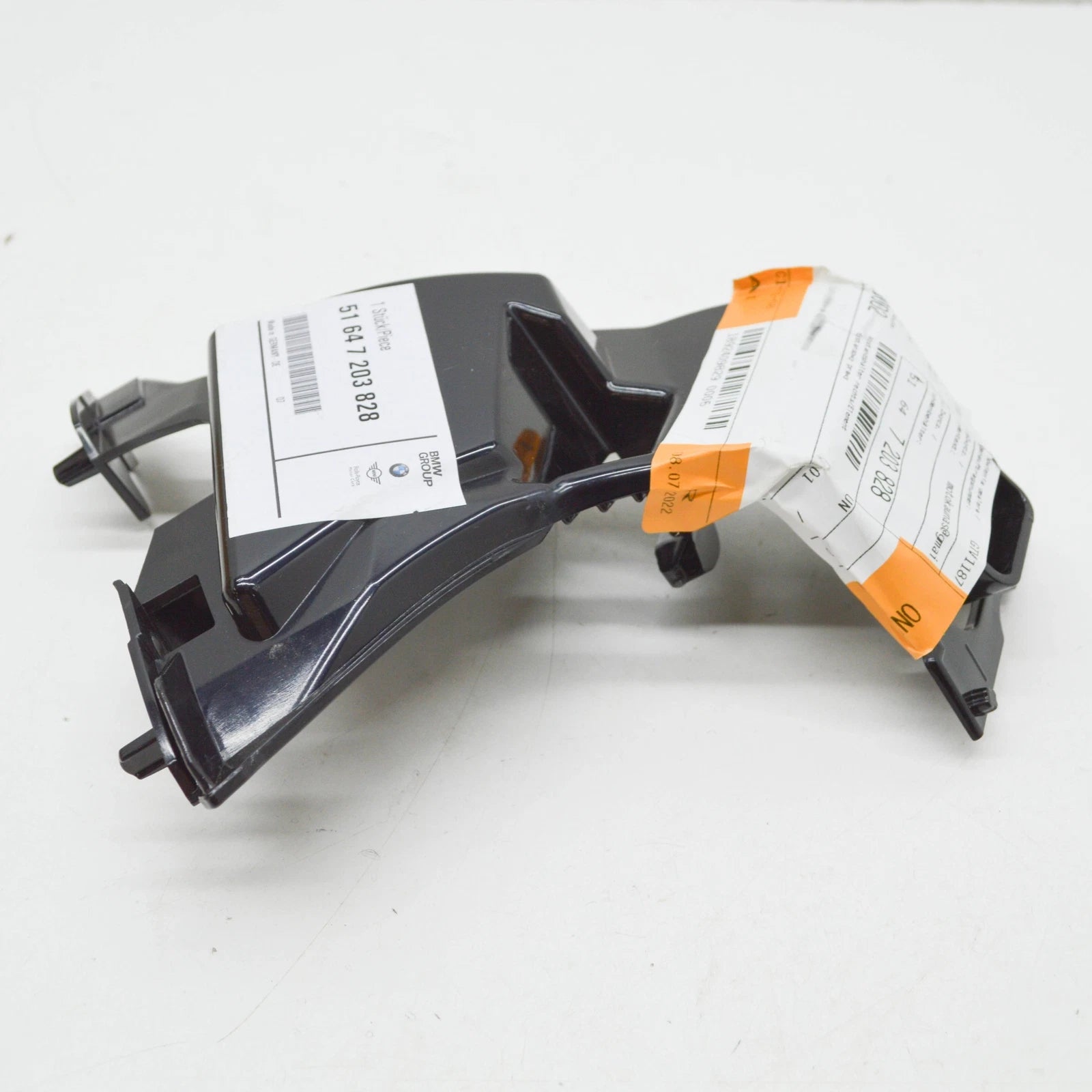 NEW BMW 5 GRAN TURISMO F07 FRONT BUMPER RIGHT SPACER 51647203828 ORIGINAL