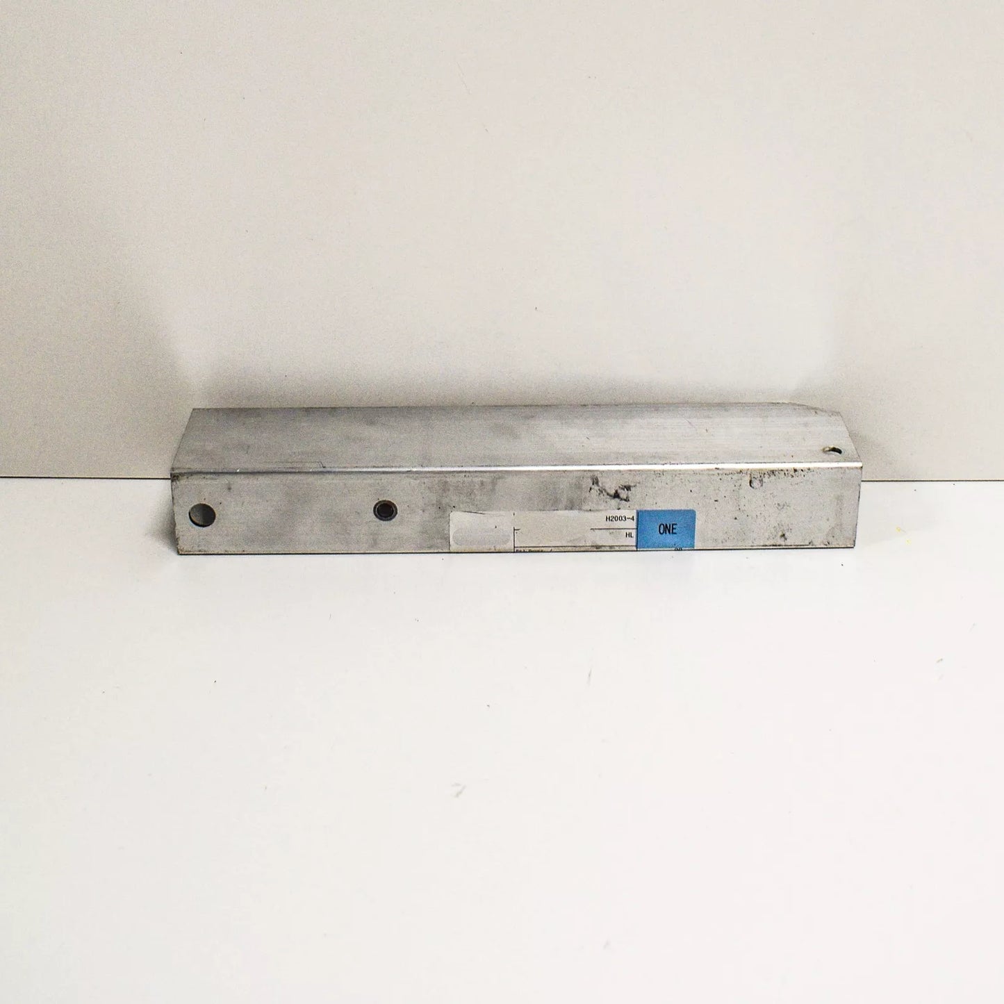 NEW BMW 2 F45 FRONT BUMPER LEFT VERTICAL STRUT 51117301585 7301585 2015 ORIGINAL