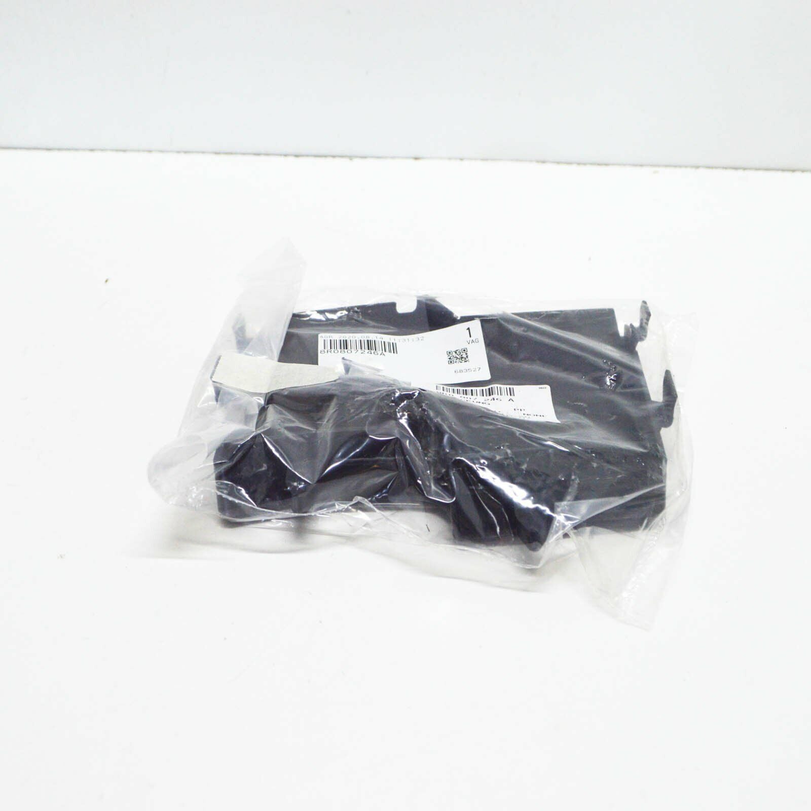 NEW AUDI Q5 8R FRONT BUMPER RIGHT COVER 8R0807246A ORIGINAL