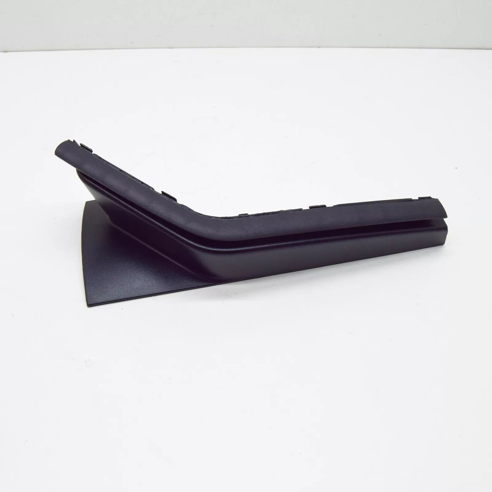 NEW VW ID.3 E11 REAR RIGHT OUTER TAIL LIGHT TRIM 10A945312 ORIGINAL