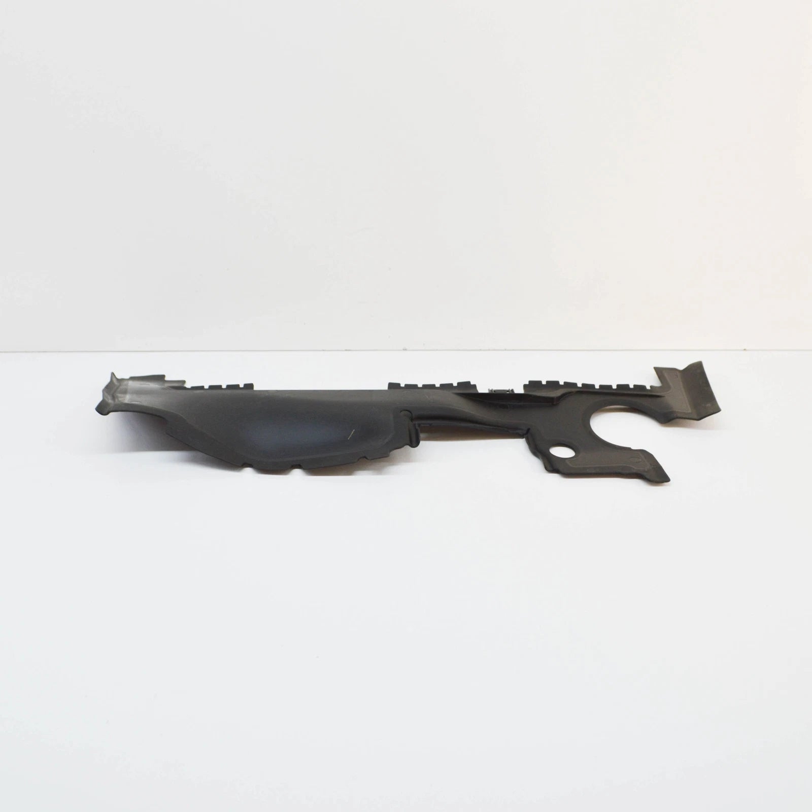 NEW AUDI RS Q3 8U RADIATOR RIGHT AIR GUIDE 8U0121284K