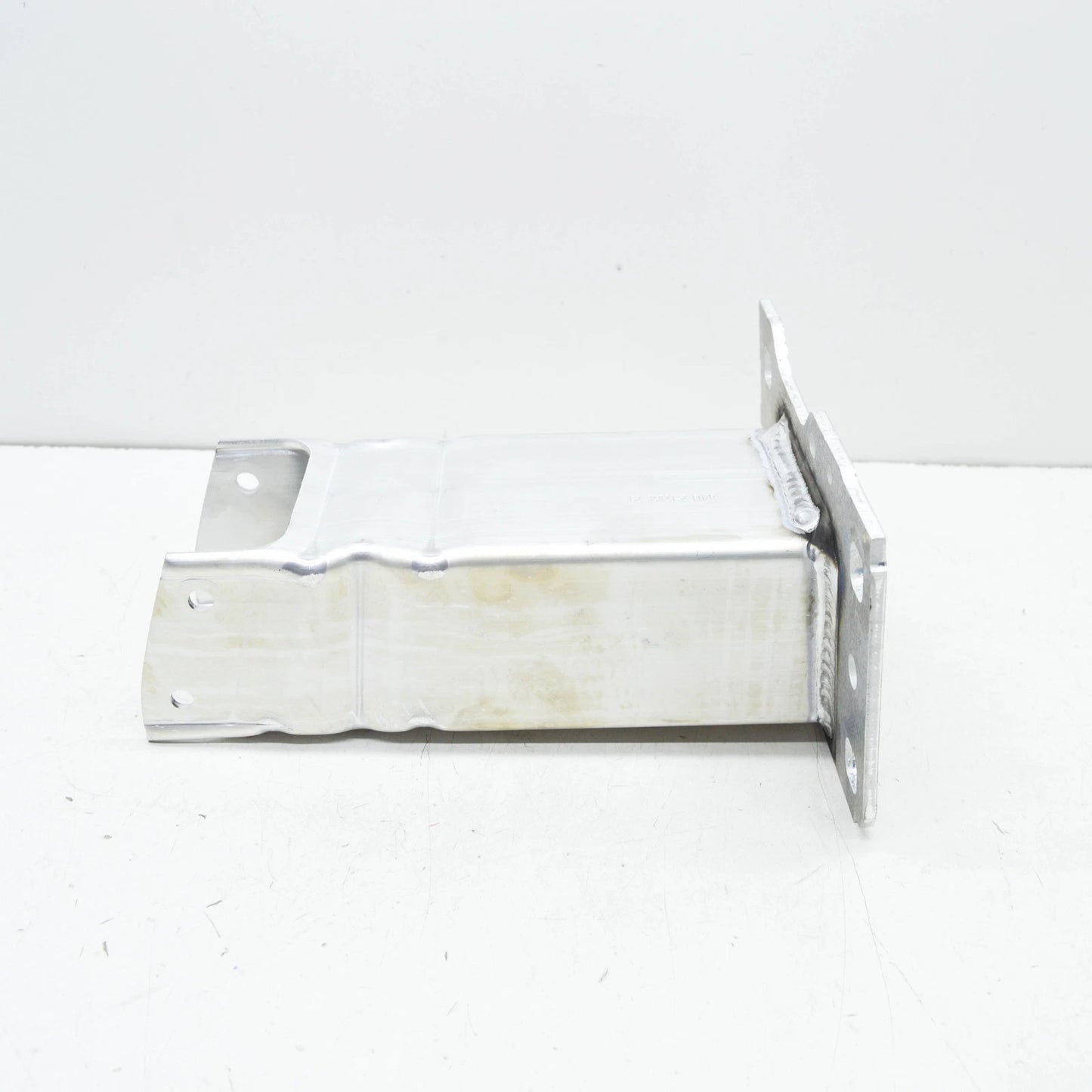 NEW AUDI A5 8W6 FRONT RIGHT RAIL EXTENSION BRACKET 8W6807134A